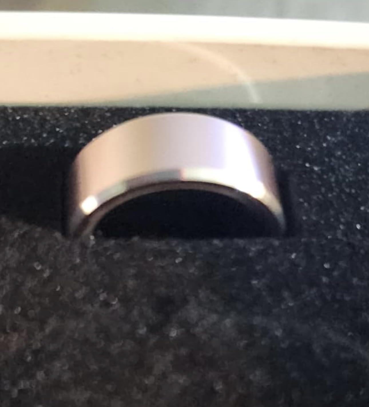 Smart Health Ring 2.0 for Women Men, Slim Scratch & Fingerprint Resistant Design,Efficient Chip Fitness Tracker, Monitors Heart, Blood Oxygen & Pressure, Sleep, Steps, Waterproof, iOS & Android, RG 8 - Customer Photo 5