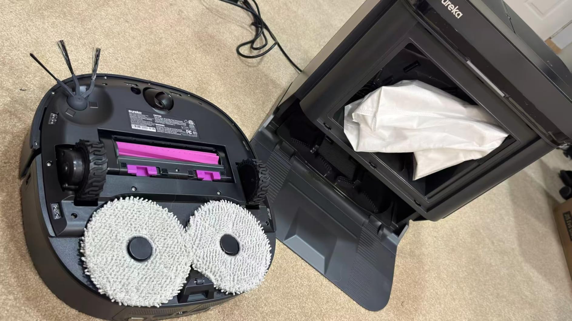 Eureka J15 Evo Ultra Self-Emptying Robot Vacuum Combo, 22,000 Pa Suction Auto Mop Lifting 131°F Hot Air Dry Scrub Extend Robotic Vacuum Cleaner Customer Review Eureka J15 Evo Ultra Self-Emptying Robot Vacuum Combo, 22,000 Pa Suction Auto Mop Lifting 131°F Hot Air Dry Scrub Extend Robotic Vacuum Cleaner - Customer Photo 2