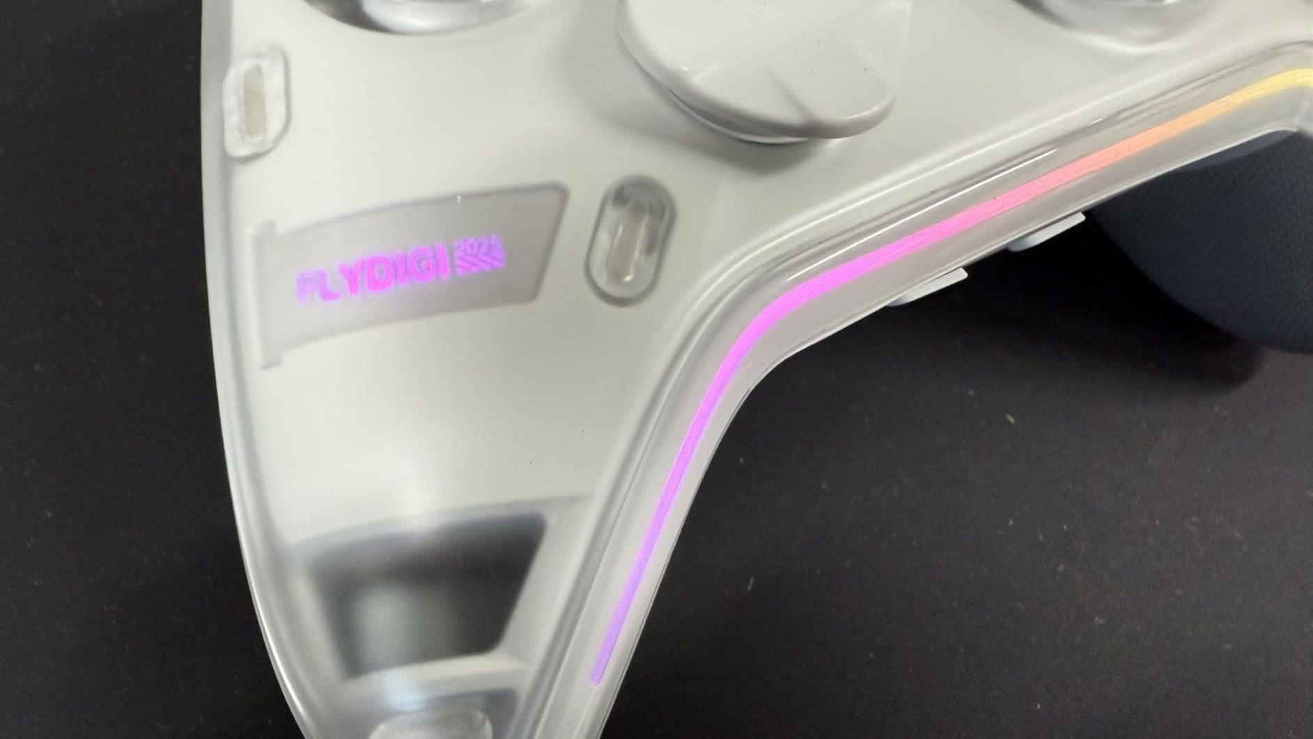 FLYDIGI Apex 5 Wireless PC Controller, Forceflex Joystick 2.0, ForceAdapt Trigger, 3ms Ultra-Low Latency, RGB Light Bar, Full-Color LCD Display,1500mAh Battery PC/NS/Android/TV (No Xbox/PS) - Customer Photo 2