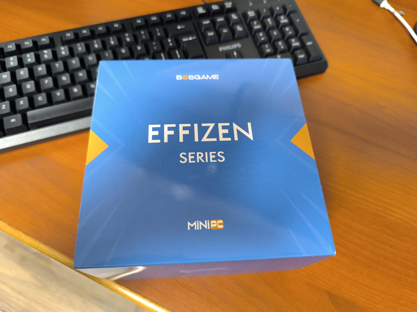 BOSGAME P3 Mini Gaming PC AMD Ryzen 7 7840HS | 32GB DDR5 RAM | 1TB PCIe 4.0 NVMe SSD | Dual Gigabit Ethernet | Triple Display (HDMI/DP/USB-C) | AX210 Wi-Fi 6E | BT 5.2 | Compact Desktop Computer - Customer Photo 4