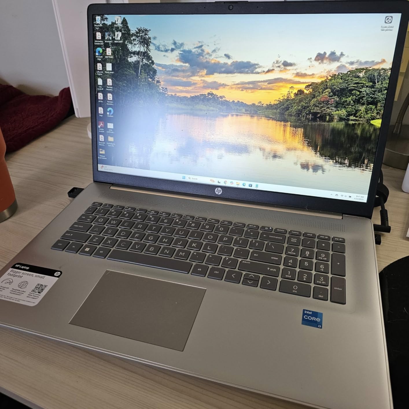 HP 2025 17.3 HP 2025 17.3