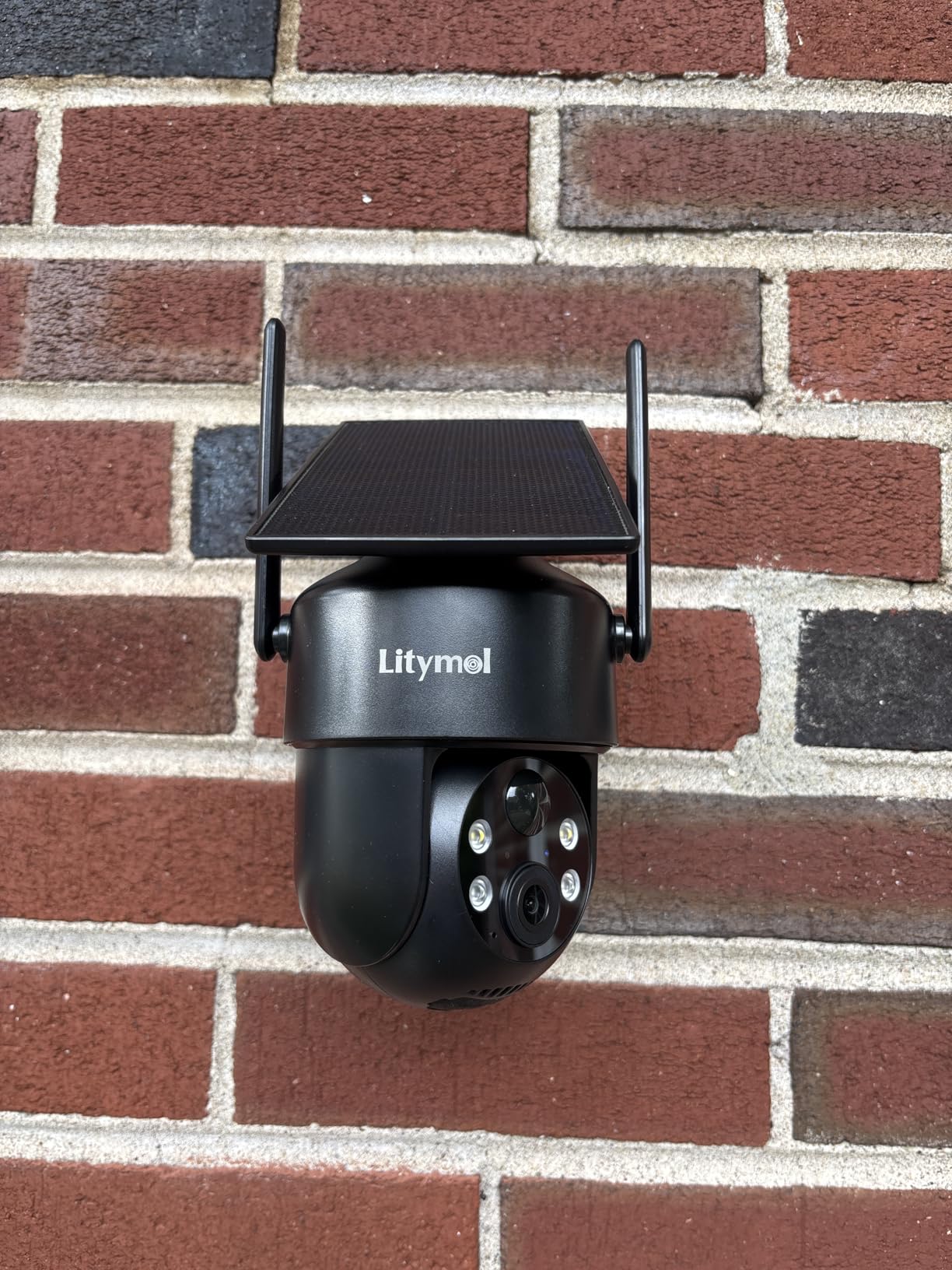 2K 2.4g WiFi Security Cameras Wireless Outdoor, 360° View Solar Cameras for Home Security, Color Night Vision, AI Detection, 2-Way Audio, Spotlight Siren Alarm, SD/Cloud Storage Customer Review 2K 2.4g WiFi Security Cameras Wireless Outdoor, 360° View Solar Cameras for Home Security, Color Night Vision, AI Detection, 2-Way Audio, Spotlight Siren Alarm, SD/Cloud Storage - Customer Photo 4