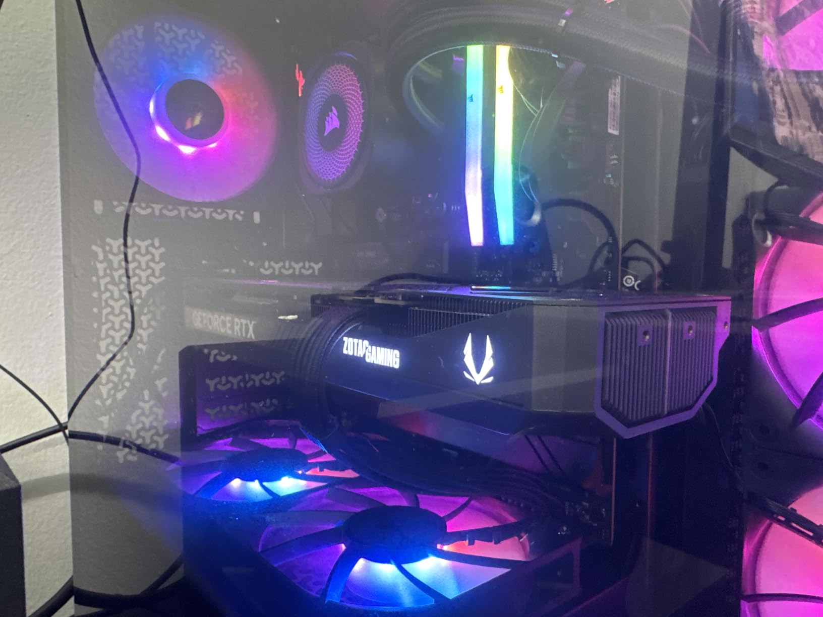 ZOTAC MEK AI-Enhanced Gaming PC Desktop Computer - NVIDIA GeForce RTX 5070 TI, AMD Ryzen 5 7600X up to 5.3GHz, 32GB DDR5 RGB, 2TB NVME M.2 SSD, 850W 80+ Gold PSU, WiFi+BT, Windows 11 - Customer Photo 1