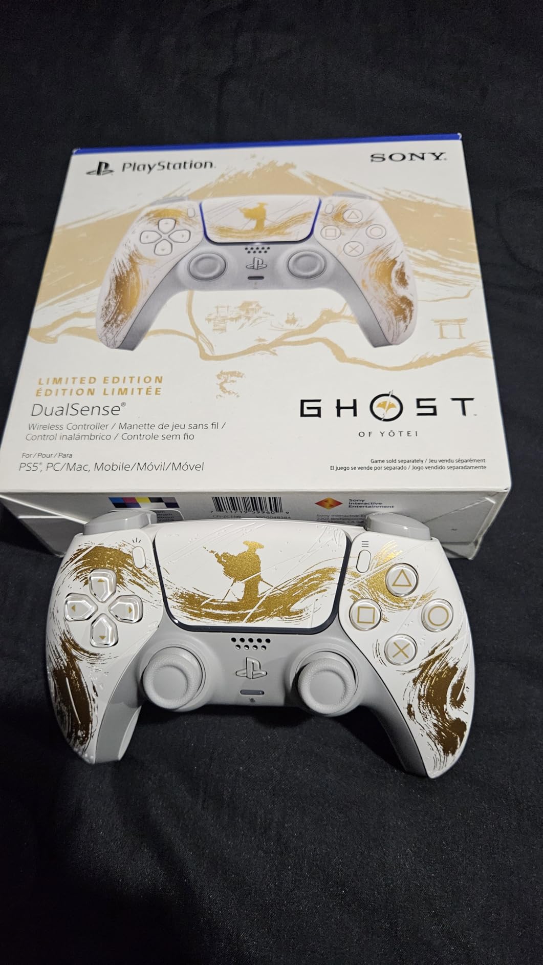 PlayStation DualSense® Wireless Controller – Ghost of Yōtei Gold Limited Edition ​ - Customer Photo 2