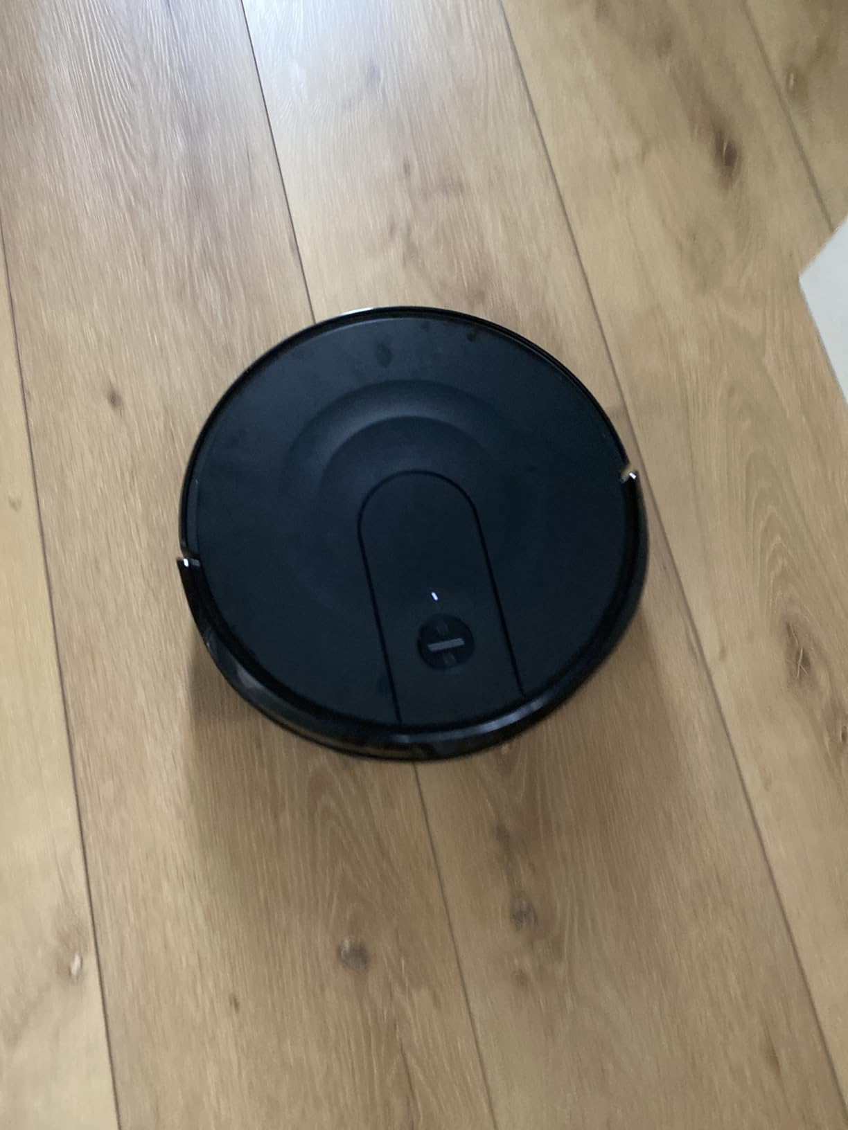 Robot Vacuum and Mop Combo with 9000Pa Suction, LiDAR Navigation & Multi-Floor Mapping, Ultra-Slim Design for Pet Hair, Carpets & Hard Floors, 200-Min Runtime - Customer Photo 3
