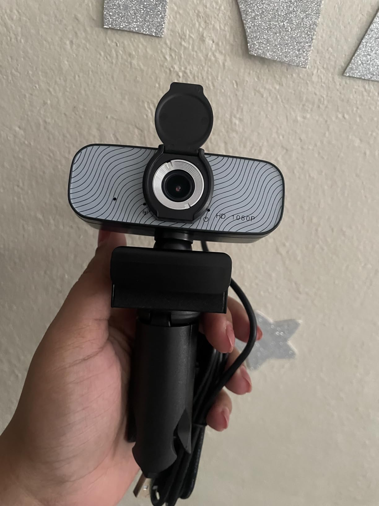 USB HD Webcam with Built-in Microphone and Rotatable Tripod, 1080P Video, Wide Angle Camera, Privacy Cover, for Desktop PC or Laptop Computer - 3(Black) Customer Review USB HD Webcam with Built-in Microphone and Rotatable Tripod, 1080P Video, Wide Angle Camera, Privacy Cover, for Desktop PC or Laptop Computer - 3(Black) - Customer Photo 3