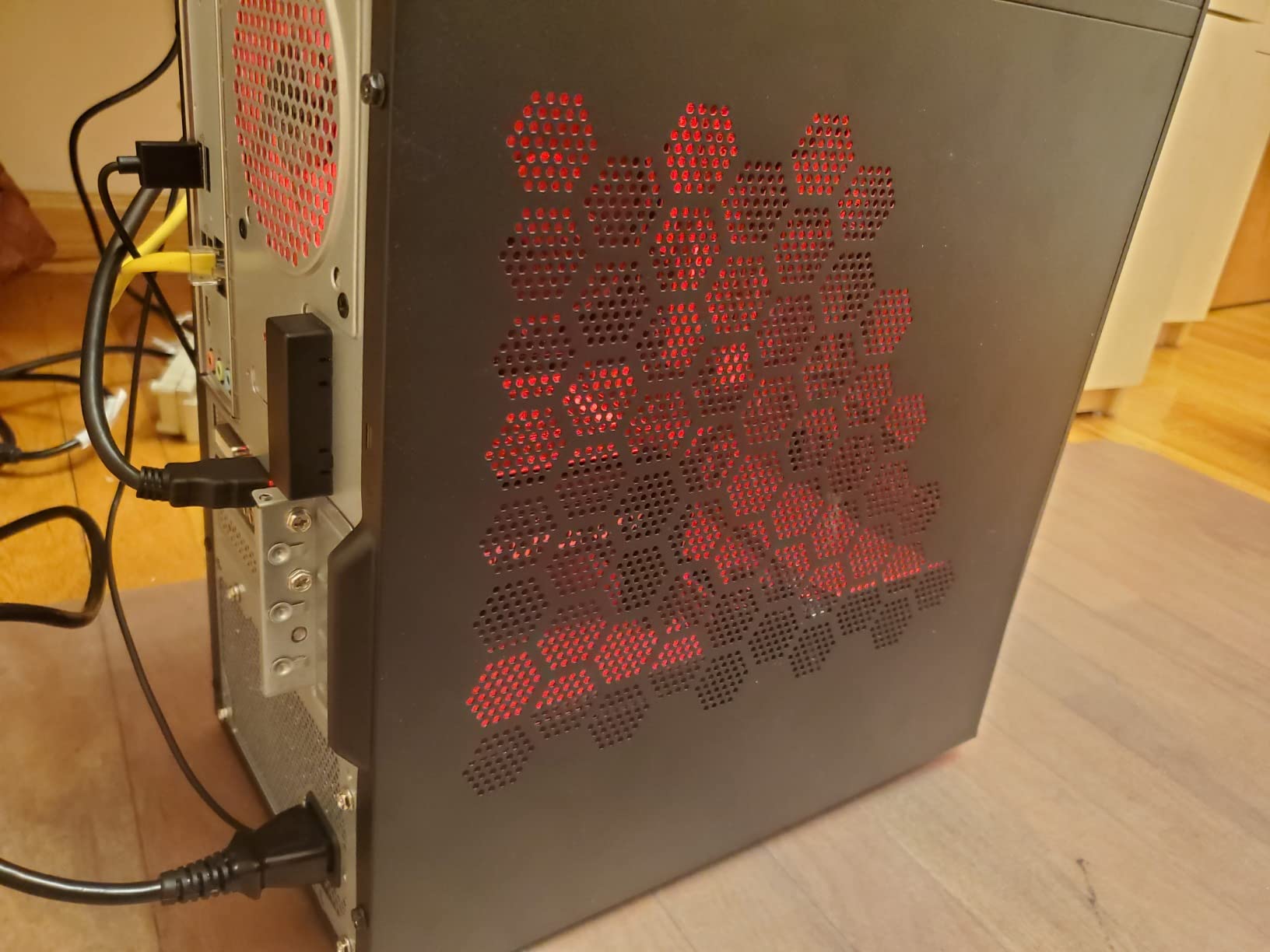 acer Nitro 60 Gaming Desktop Computer | AMD Ryzen 7 7700 | 32GB DDR5 2TB SSD | NVIDIA GeForce RTX 5070 12GB GDDR7 DLSS4 (Up to 988 AI Tops) | DisplayPort Wi-Fi 6 Win11 w/DLCA Accessory Customer Review acer Nitro 60 Gaming Desktop Computer | AMD Ryzen 7 7700 | 32GB DDR5 2TB SSD | NVIDIA GeForce RTX 5070 12GB GDDR7 DLSS4 (Up to 988 AI Tops) | DisplayPort Wi-Fi 6 Win11 w/DLCA Accessory - Customer Photo 2