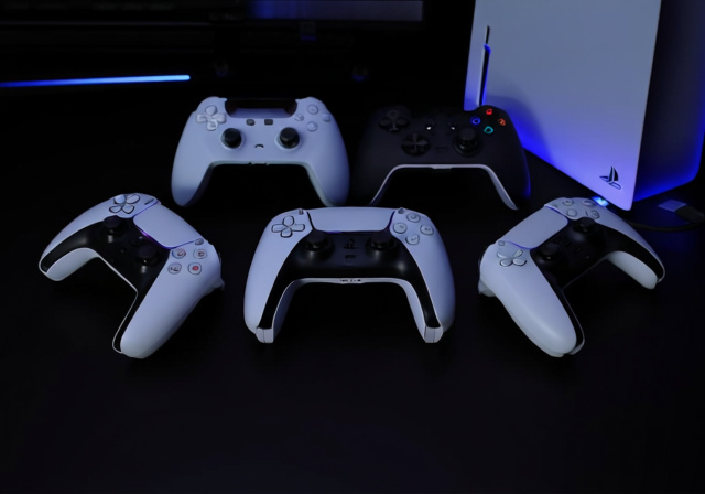 Best PS5 Controllers [cy] - Complete Guide with Expert Reviews - FindingDulcinea