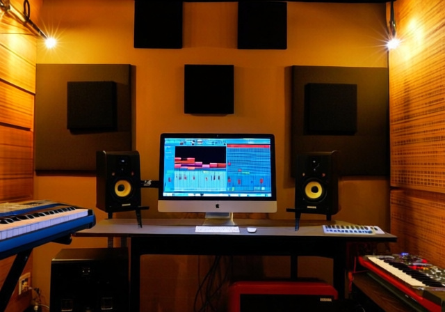 Best Studio Monitors for Home Studio: 12 Expert-Tested Monitors - FindingDulcinea