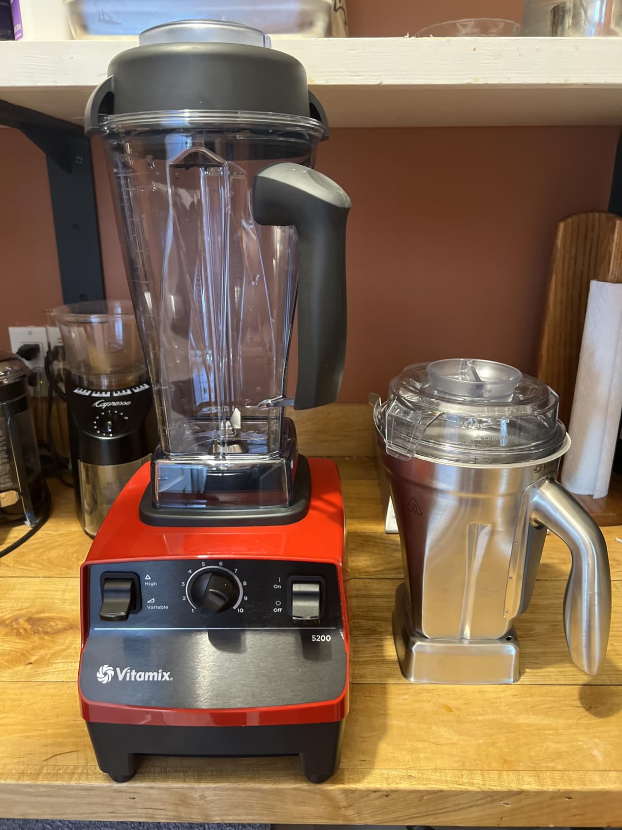 Vitamix 5200 Blender, Professional-Grade Blender for Smoothies, Soups, Ice Cream and More, Stainless-Steel Blades, Self-Cleaning Kitchen Appliance, 64 Oz Container, Black - Customer Photo 4