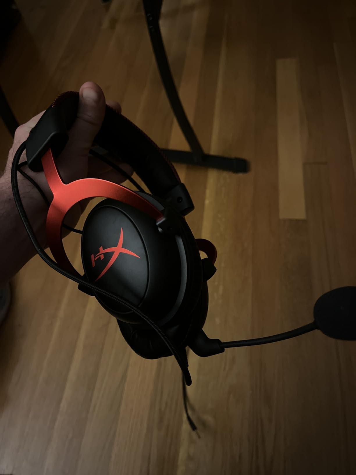 HyperX Cloud II - Gaming Headset, 7.1 Surround Sound, Memory Foam Ear Pads, Durable Aluminum Frame, Detachable Microphone, Works with PC, PS5, PS4, Xbox Series X|S, Xbox One – Red - Customer Photo 1