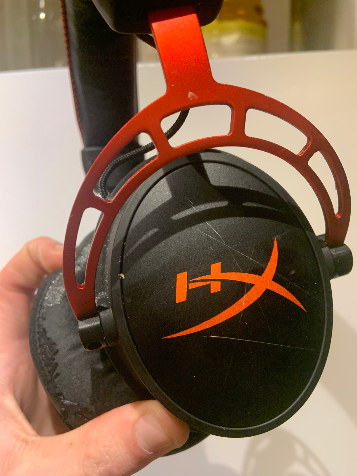 HyperX Cloud Alpha - Gaming Headset, Dual Chamber Drivers, Legendary Comfort, Aluminum Frame, Detachable Microphone, Works on PC, PS4, PS5, Xbox One/ Series X|S, Nintendo Switch and Mobile – Red Customer Review HyperX Cloud Alpha - Gaming Headset, Dual Chamber Drivers, Legendary Comfort, Aluminum Frame, Detachable Microphone, Works on PC, PS4, PS5, Xbox One/ Series X|S, Nintendo Switch and Mobile – Red - Customer Photo 1