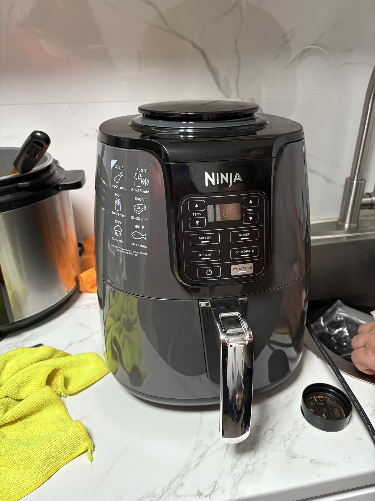 Ninja Air Fryer, 4 QT Capacity, 4-in-1 Roast, Crisp, Reheats and Dehydrates, Dishwasher Safe Parts, 105F-400F, Includes 20 Easy and Healthy Recipes, 1550 Watt, Grey, AF101 customer photo 1
