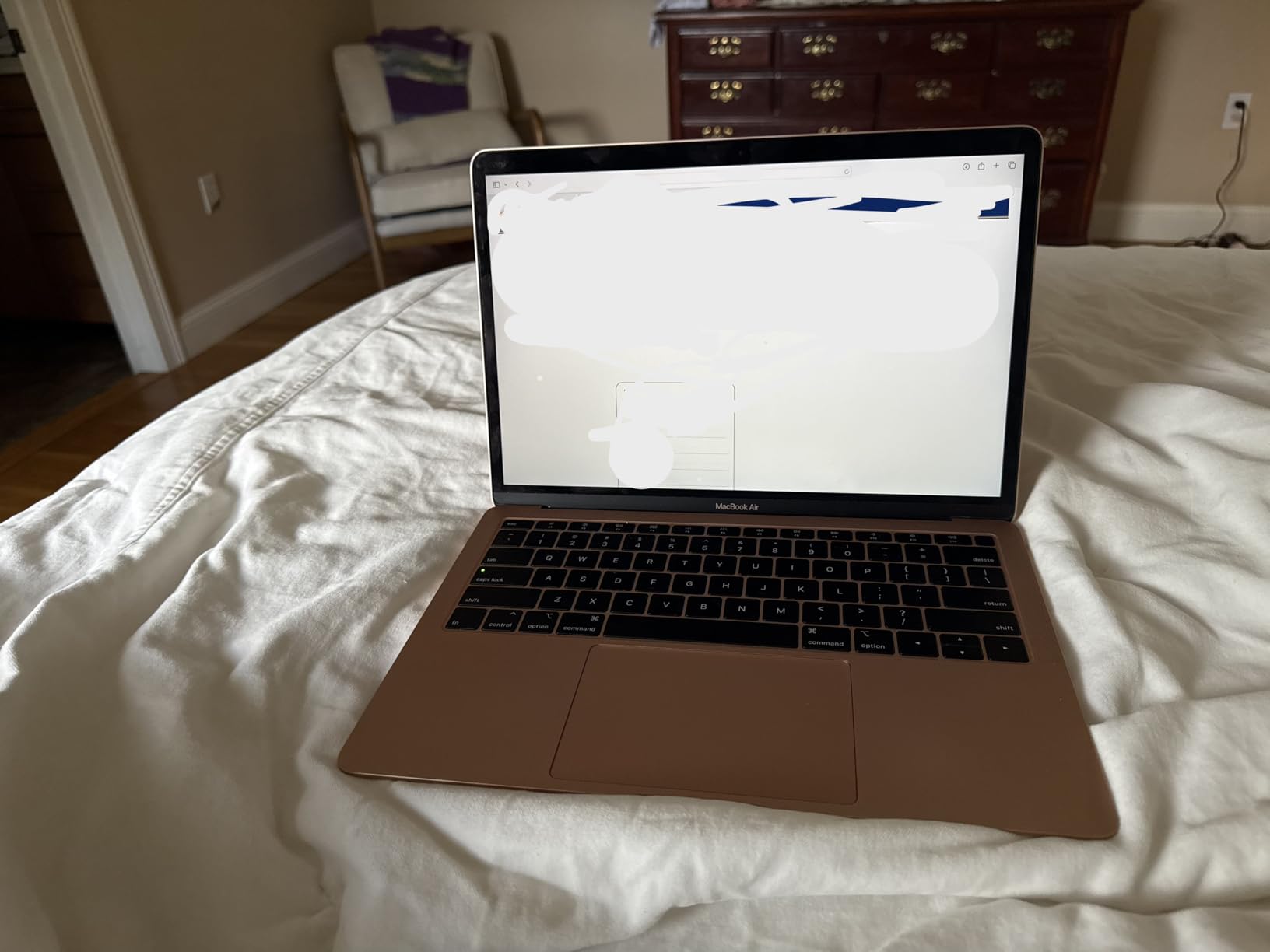 Apple MacBook Air (13-inch Retina display, 1.6GHz dual-core Intel Core i5, 128GB) - Space Gray (Renewed) - Customer Photo 1