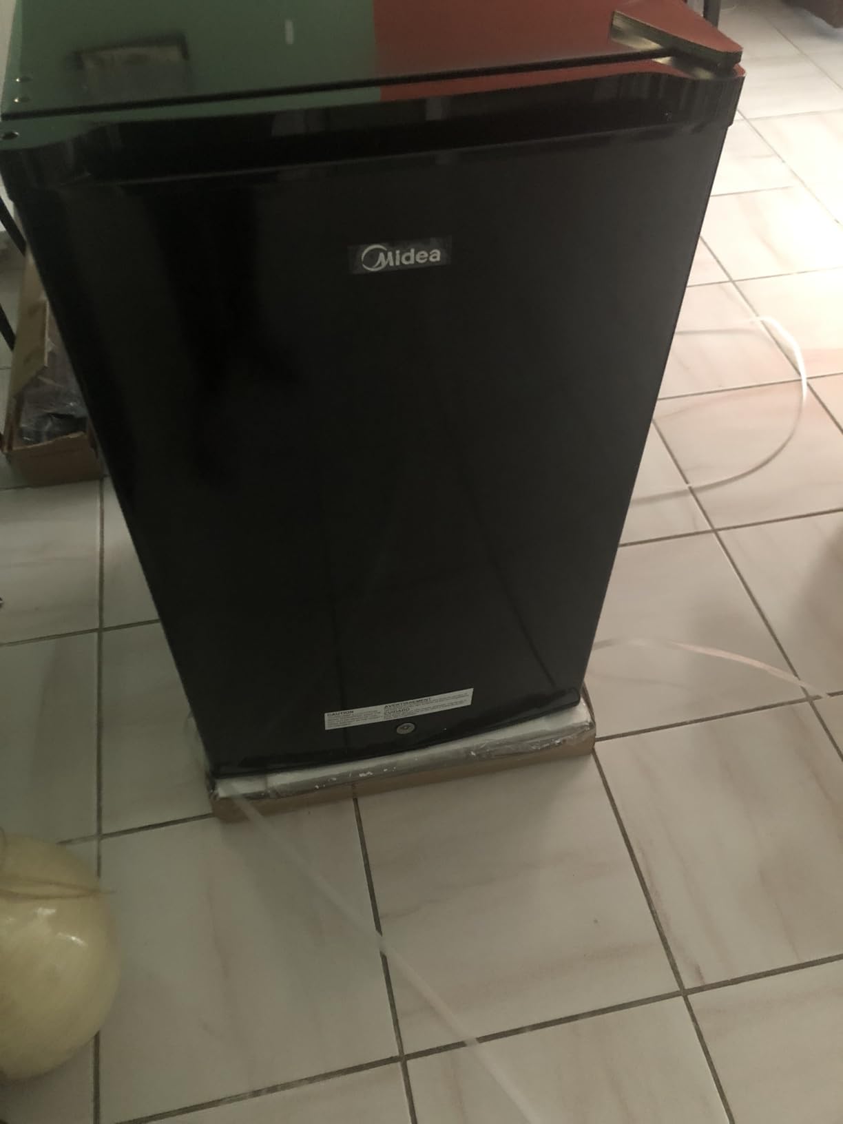 Midea MRU03M2ABB Upright Freezer Large Black, 3.0 Cubic Feet - Customer Photo 1