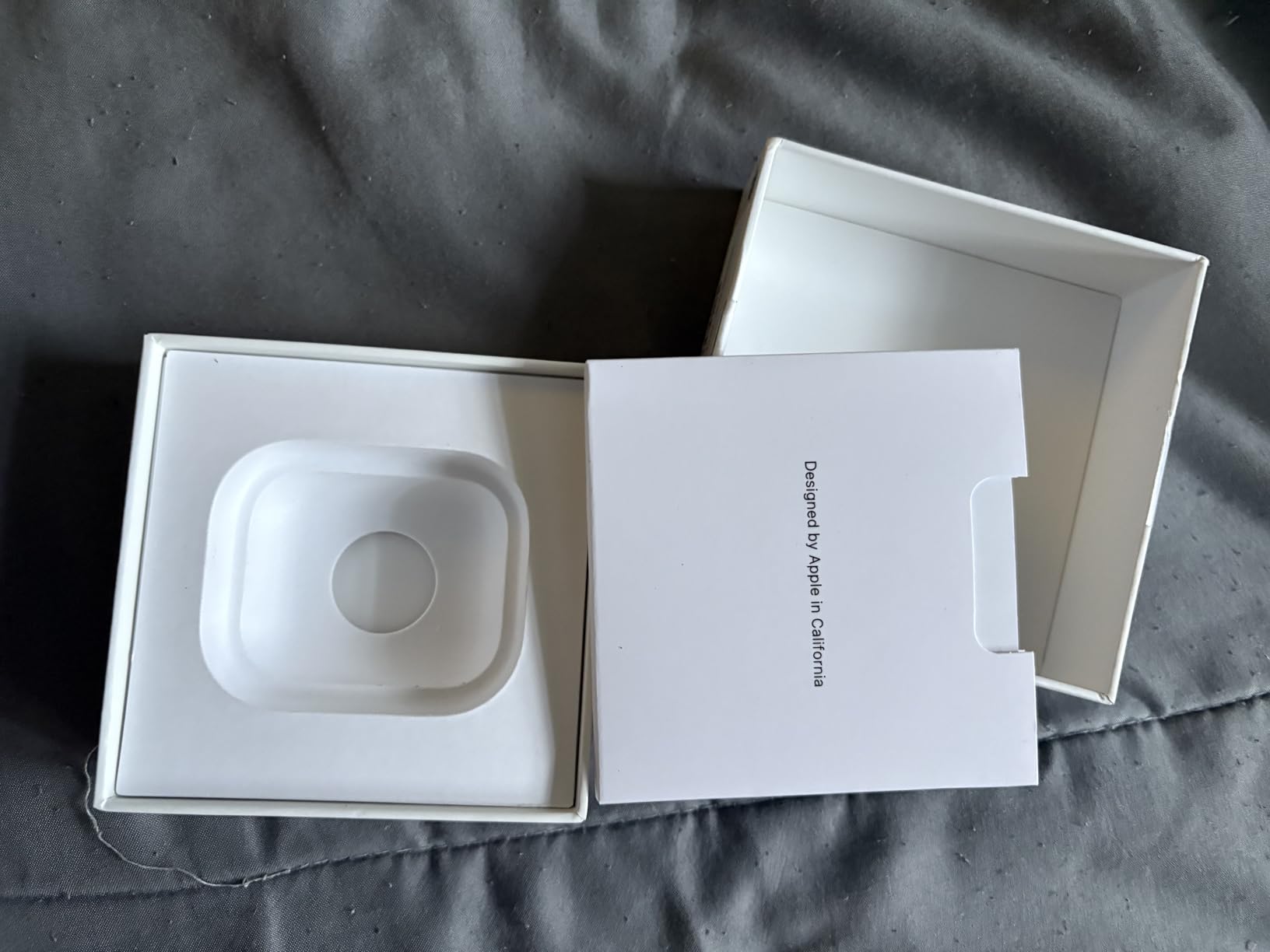 Apple AirPods 2 with Charging Case - White (Renewed) - Customer Photo 5