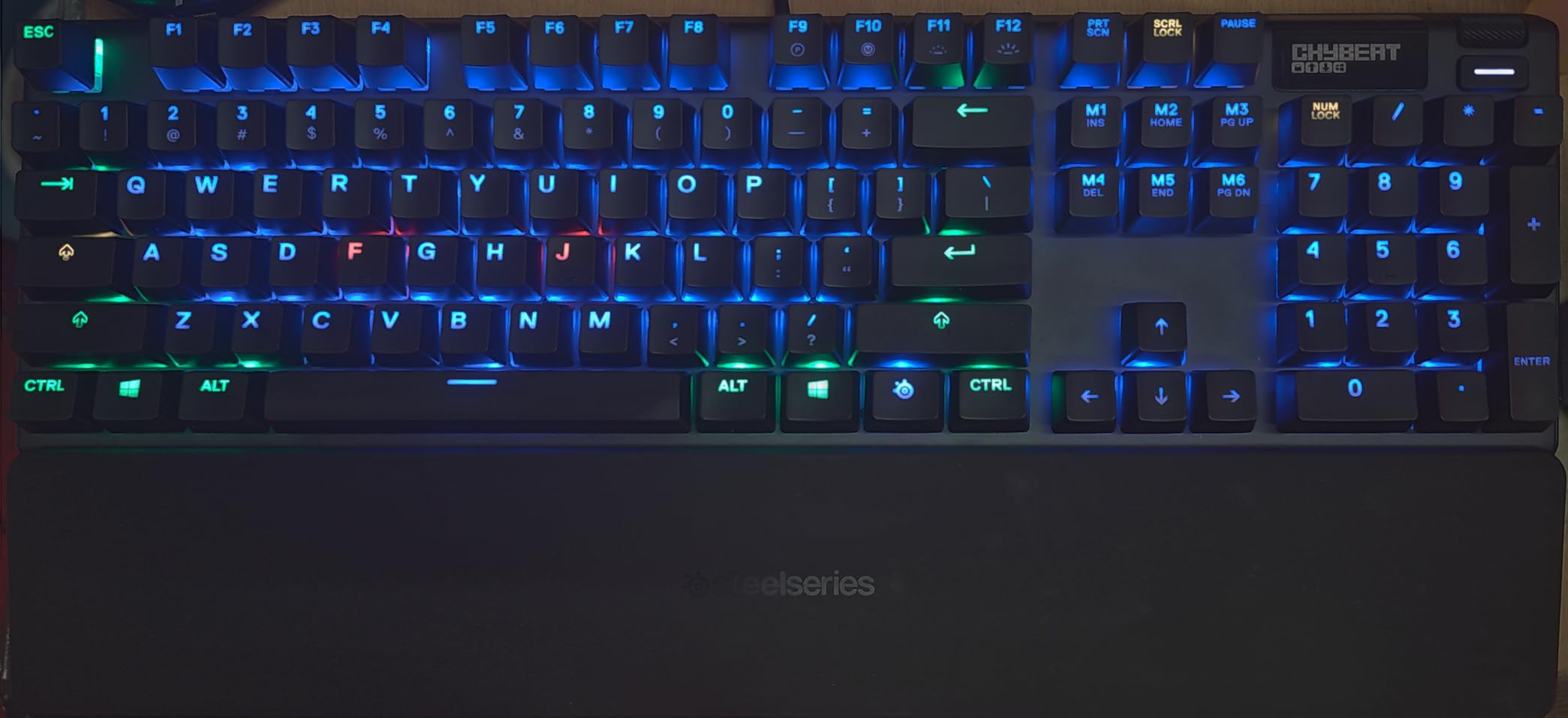 SteelSeries USB Apex 5 Hybrid Mechanical Gaming Keyboard – Per-Key RGB Illumination – Aircraft Grade Aluminum Alloy Frame – OLED Smart Display (Hybrid Blue Switch) - Customer Photo 1