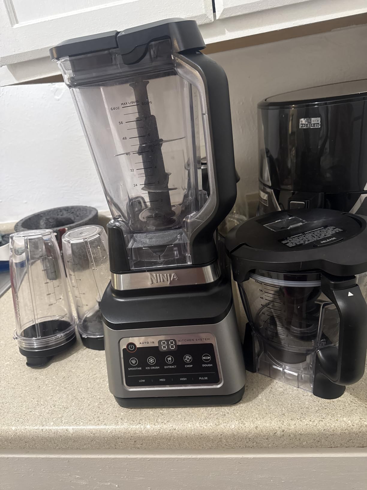Ninja BN801 Professional Plus Kitchen System, 1400 WP, 5 Functions for Smoothies, Chopping, Dough & More with Auto IQ, 72-oz. Blender Pitcher, 64-oz. Processor Bowl, (2) 24-oz. To-Go Cups, Grey customer photo 1