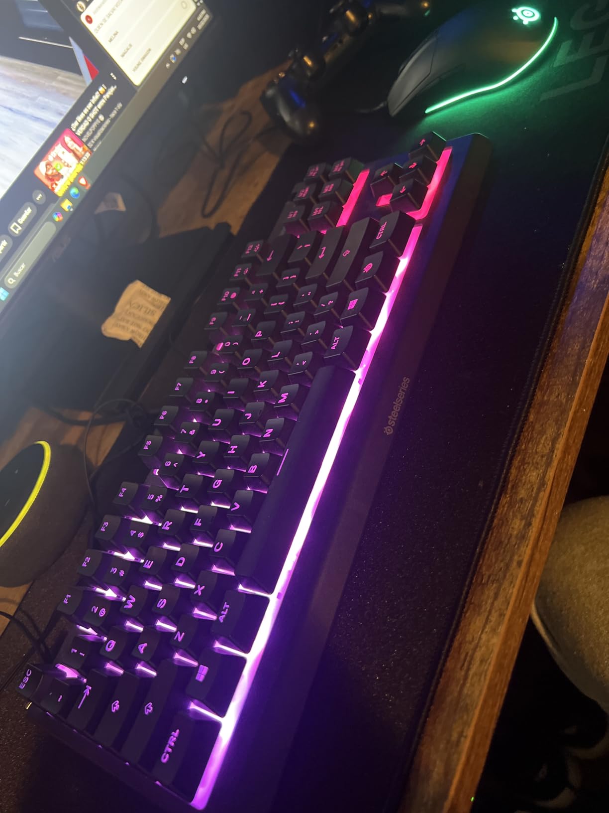 SteelSeries Apex 3 TKL RGB Gaming Keyboard – Tenkeyless Compact Form Factor - 8-Zone RGB Illumination – IP32 Water & Dust Resistant – Whisper Quiet Gaming Switch – Gaming Grade Anti-Ghosting,Black - Customer Photo 5