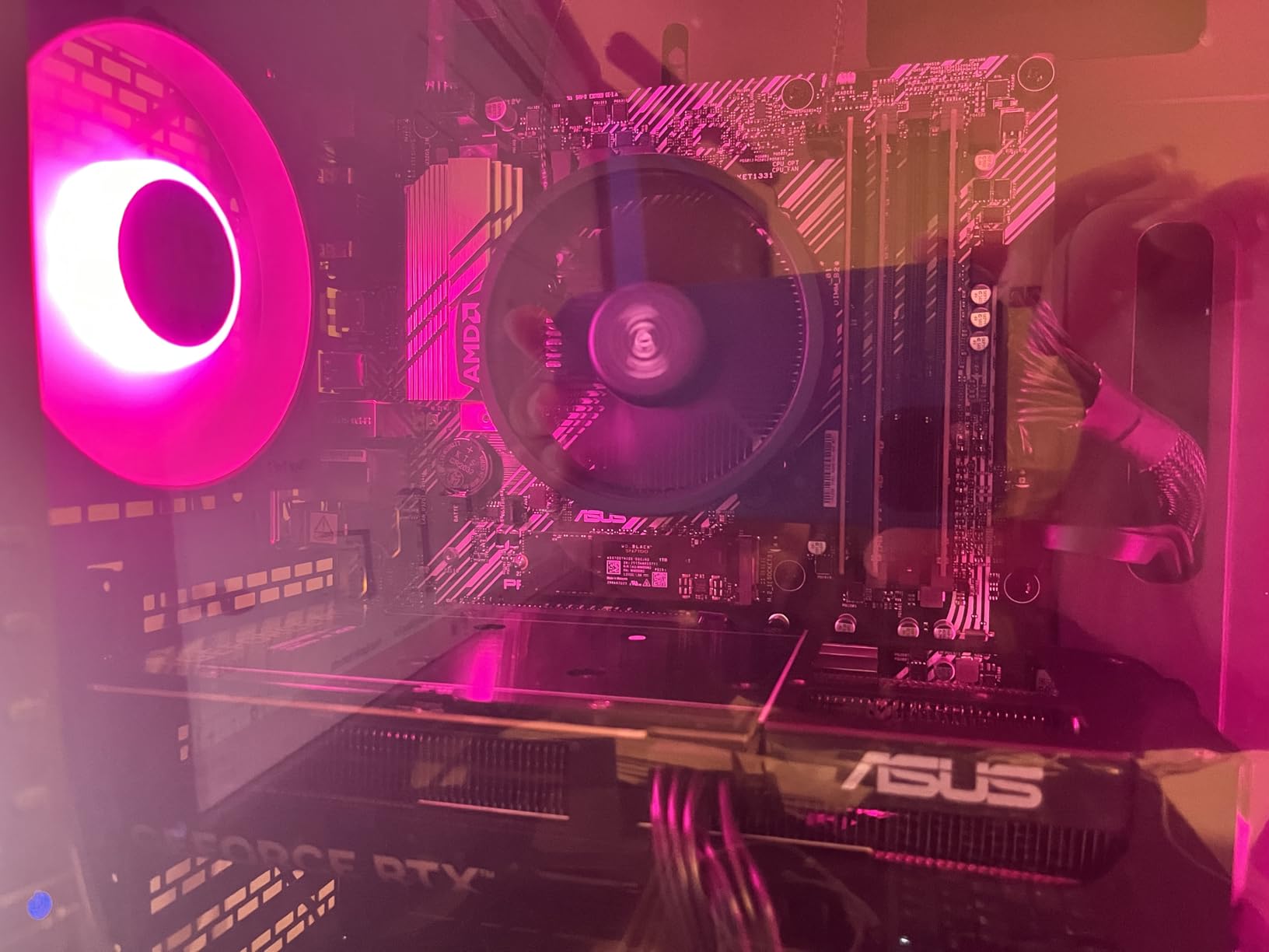 Asus ROG Strix B550-F Gaming WiFi II AMD AM4 (3rd Gen Ryzen) ATX Motherboard (PCIe 4.0,WiFi 6E, 2.5Gb LAN, BIOS Flashback, HDMI 2.1, Addressable Gen 2 RGB Header and Aura Sync) Customer Review Asus ROG Strix B550-F Gaming WiFi II AMD AM4 (3rd Gen Ryzen) ATX Motherboard (PCIe 4.0,WiFi 6E, 2.5Gb LAN, BIOS Flashback, HDMI 2.1, Addressable Gen 2 RGB Header and Aura Sync) - Customer Photo 1