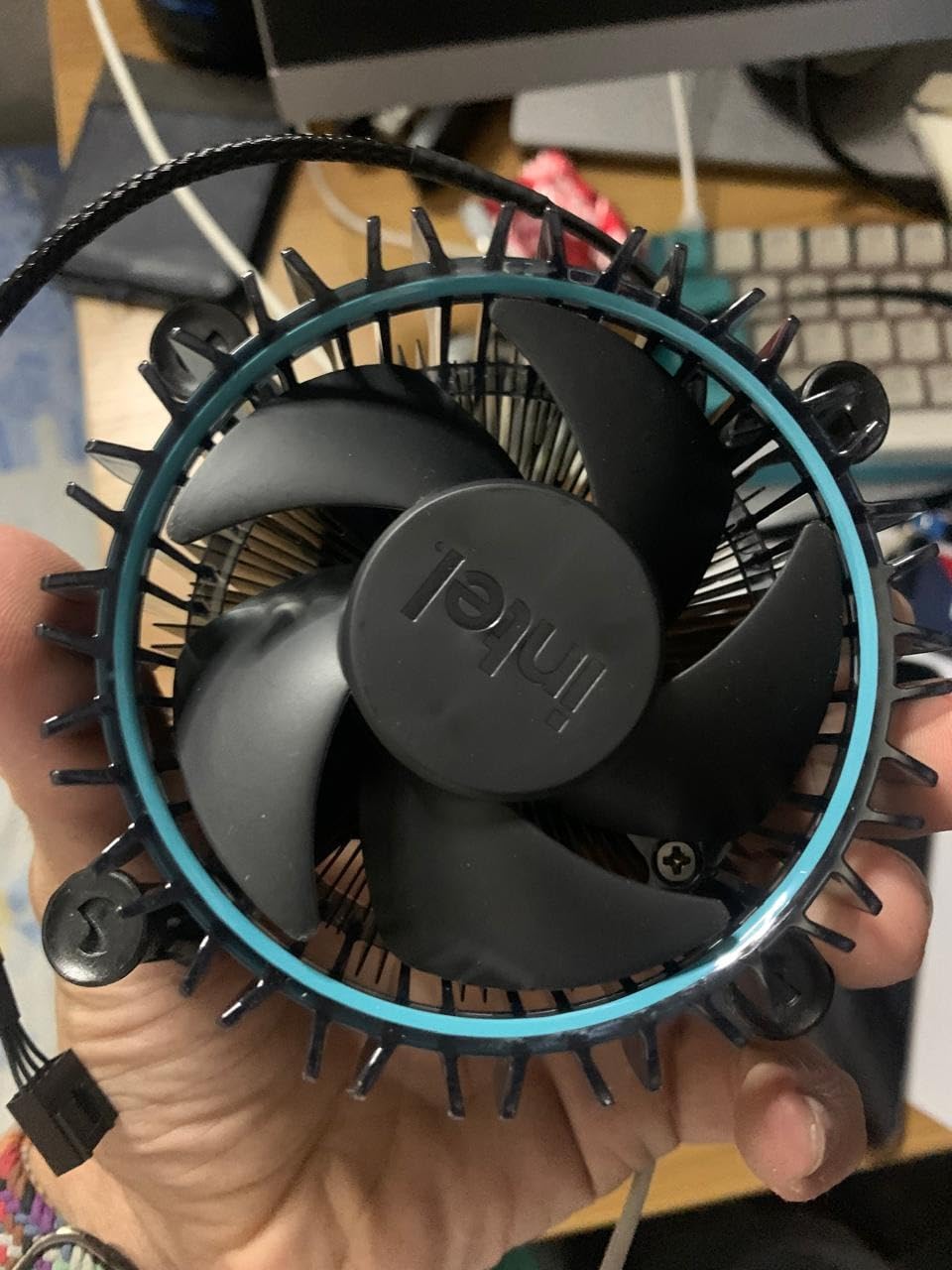 Intel® Core™ 12th Gen i3-12100F desktop processor, featuring PCIe Gen 5.0 & 4.0 support, DDR5 and DDR4 support. Discrete graphics required. Customer Review Intel® Core™ 12th Gen i3-12100F desktop processor, featuring PCIe Gen 5.0 & 4.0 support, DDR5 and DDR4 support. Discrete graphics required. - Customer Photo 2