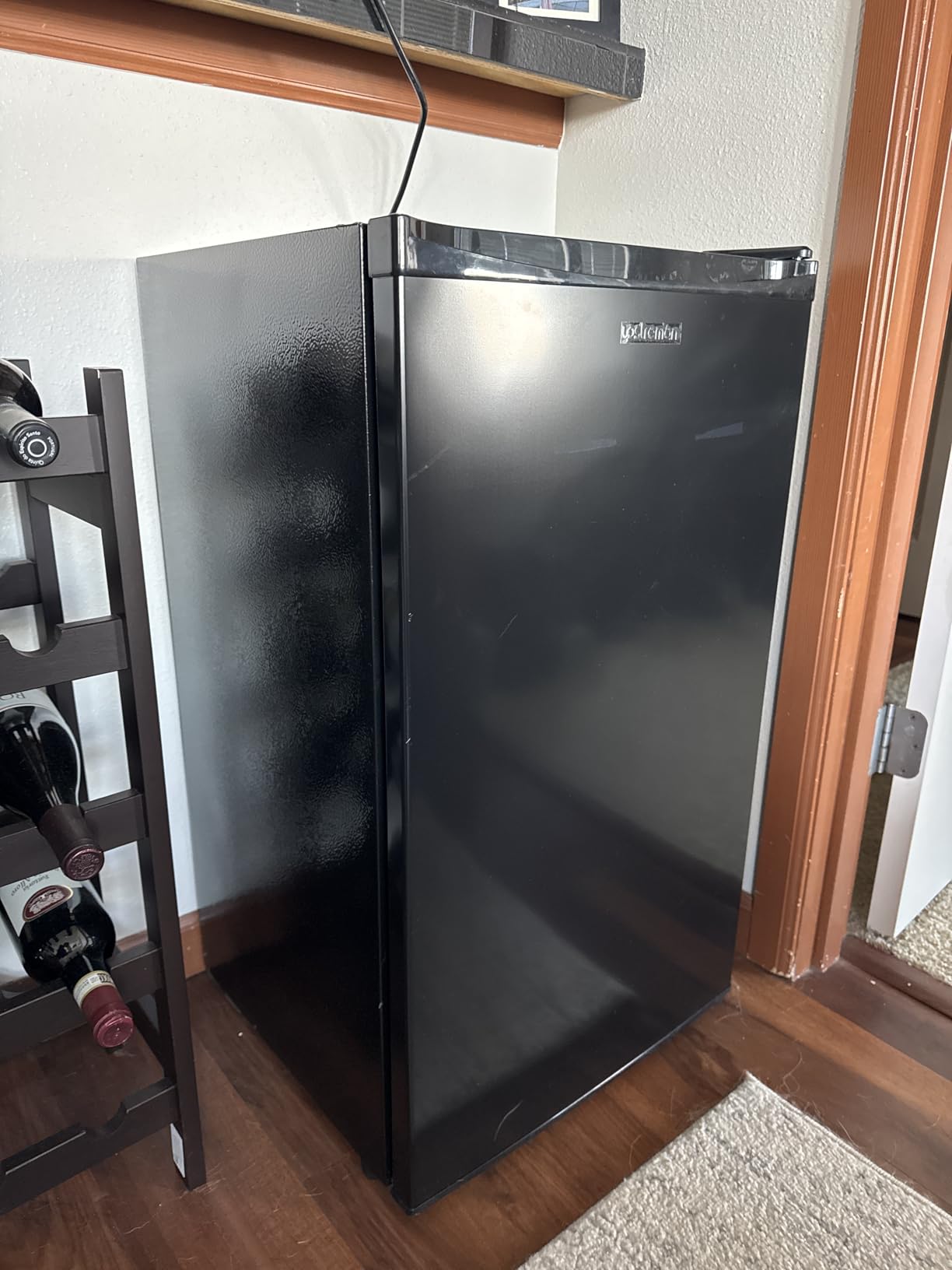 Upstreman 3.2 Cu.Ft Mini Fridge with Freezer, Quiet Efficient Small Fridge, Compact Refrigerator with Adjustable Thermostat, for Dorm, Bedroom, Office, Black-BR321 customer photo 1