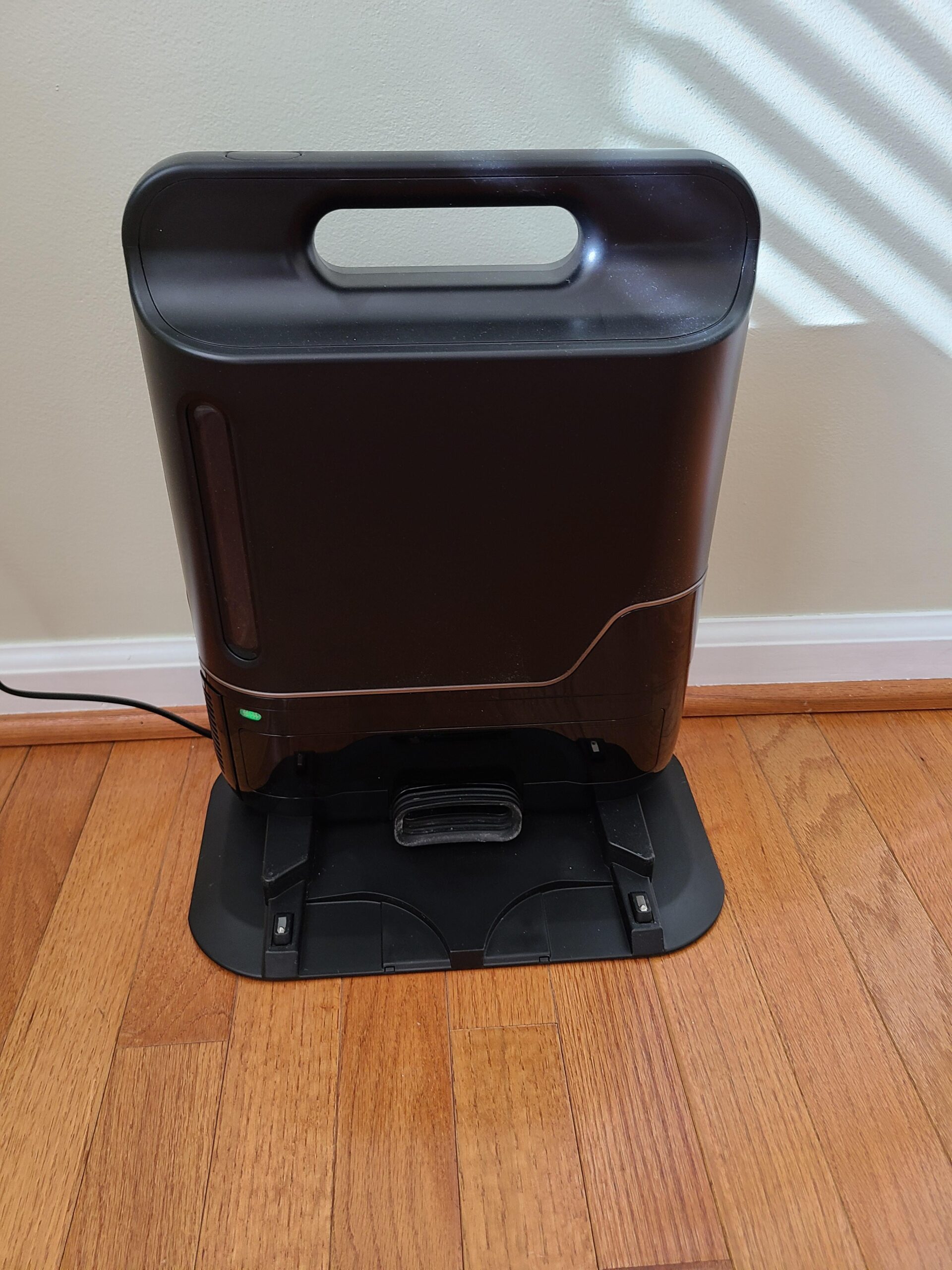 Shark AI Ultra Voice Control Robot Vacuum with Matrix Clean Navigation, Home Mapping, 60-Day Capacity, XL Self-Empty Base for Homes with Pets, Carpet & Hard Floors, Cool Grey Customer Review Shark AI Ultra Voice Control Robot Vacuum with Matrix Clean Navigation, Home Mapping, 60-Day Capacity, XL Self-Empty Base for Homes with Pets, Carpet & Hard Floors, Cool Grey - Customer Photo 1