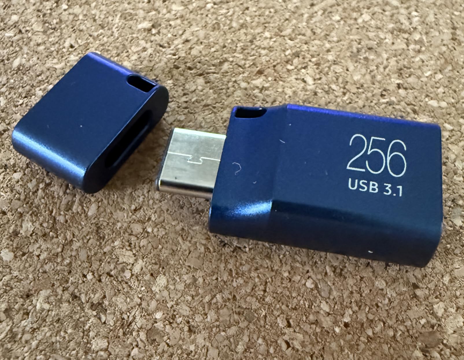 Samsung Type-C USB Flash Drive, 256GB, Transfers 4GB Files in 11 Secs w/Up to 400MB/s USB 3.2 Gen 1 Read Speeds, Compatible w/USB 3.0/2.0, Waterproof, 2022, Blue, MUF-256DA/AM - Customer Photo 4