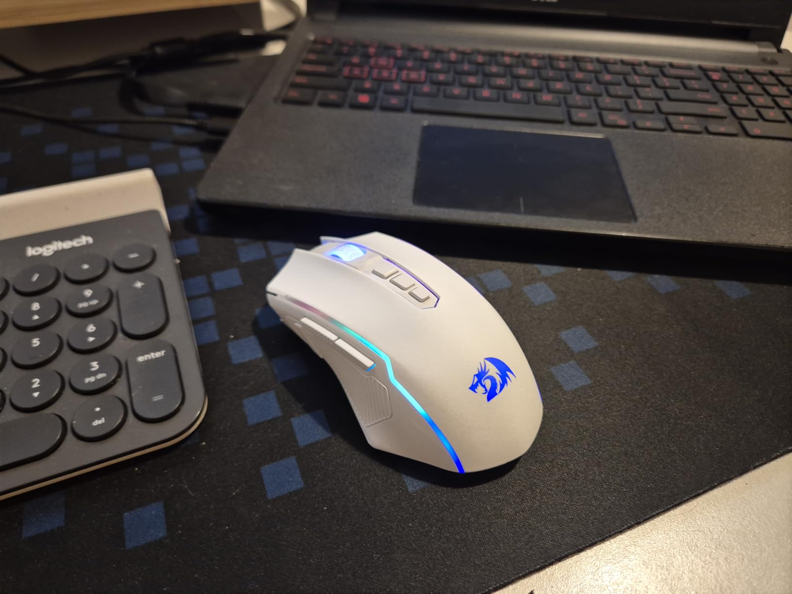 Redragon Gaming Mouse, Wireless Mouse Gaming with 8000 DPI, PC Gaming Mice with Fire Button, RGB Backlit Programmable Ergonomic Mouse Gamer, Rechargeable, 70Hrs for Windows, Mac Gamer, Black Customer Review Redragon Gaming Mouse, Wireless Mouse Gaming with 8000 DPI, PC Gaming Mice with Fire Button, RGB Backlit Programmable Ergonomic Mouse Gamer, Rechargeable, 70Hrs for Windows, Mac Gamer, Black - Customer Photo 1