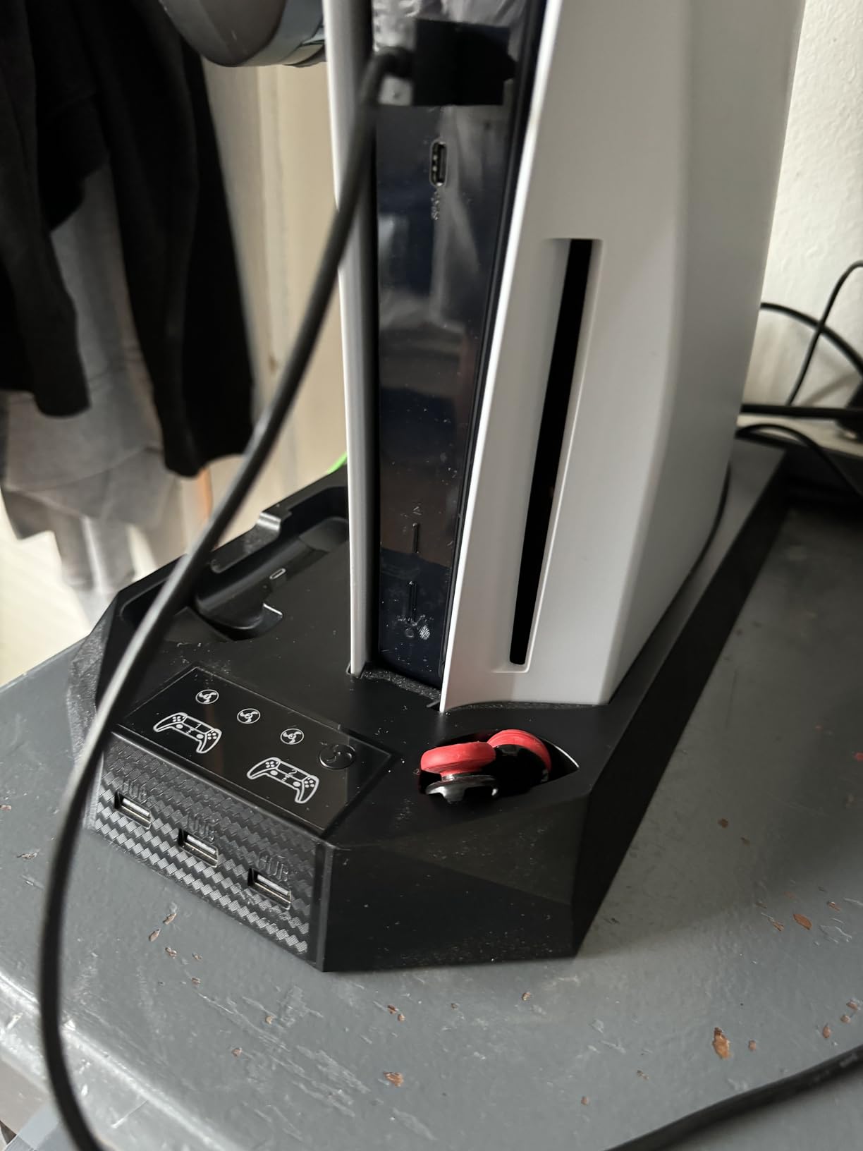 PS5/Slim/Pro Cooling Station for Playstation 5 Console Disc/Digital Edition - PS5 Slim Pro Cooling Stand with Controller Charging Station Accessories-Cooler Fan/Headset Holder/3 USB Hub, Black Customer Review PS5/Slim/Pro Cooling Station for Playstation 5 Console Disc/Digital Edition - PS5 Slim Pro Cooling Stand with Controller Charging Station Accessories-Cooler Fan/Headset Holder/3 USB Hub, Black - Customer Photo 3