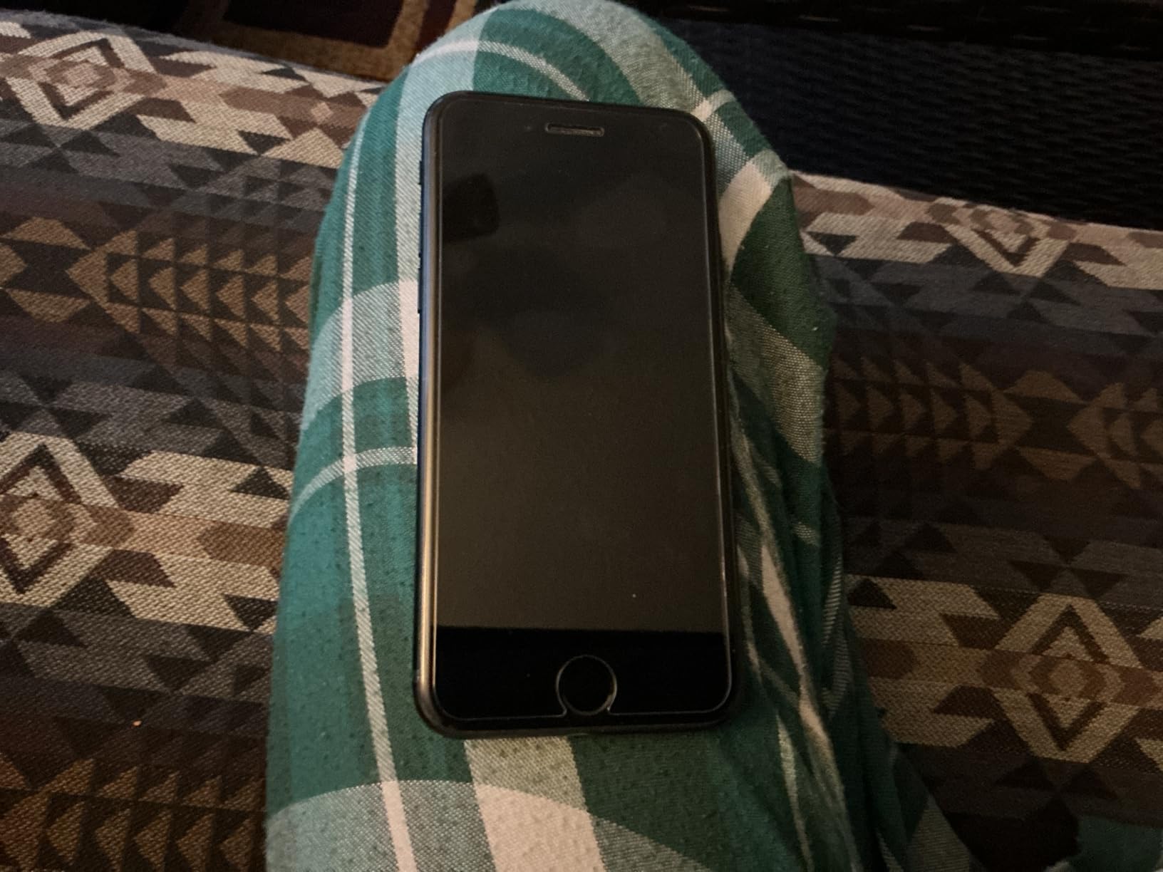 Apple iPhone SE 3rd Gen, 128GB, Midnight - Unlocked (Renewed) Customer Review Apple iPhone SE 3rd Gen, 128GB, Midnight - Unlocked (Renewed) - Customer Photo 2