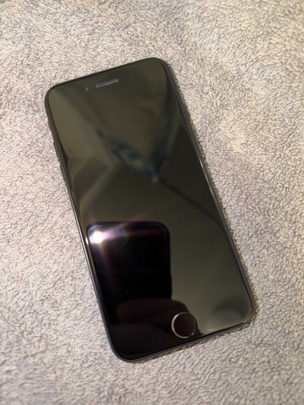 Apple iPhone SE 3rd Gen, 64GB, Midnight - Unlocked (Renewed) Customer Review Apple iPhone SE 3rd Gen, 64GB, Midnight - Unlocked (Renewed) - Customer Photo 1