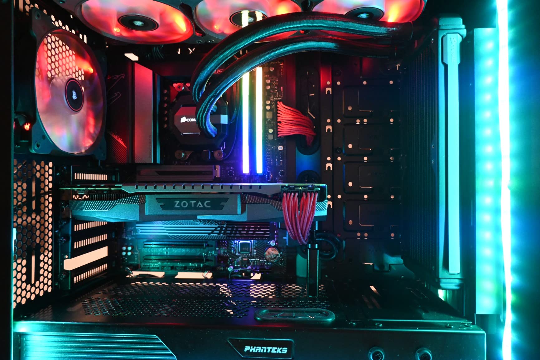 GIGABYTE B650 AORUS Elite AX (AM5/LGA 1718/ AMD B650/ATX/ 5-Year Warranty/DDR5/ M.2/ PCIe 5.0/USB 3.2 Gen2X2 Type-C/WiFi 6E/2.5GbE LAN/Q-Flash Plus/EZ-Latch/Gaming Motherboard) Customer Review GIGABYTE B650 AORUS Elite AX (AM5/LGA 1718/ AMD B650/ATX/ 5-Year Warranty/DDR5/ M.2/ PCIe 5.0/USB 3.2 Gen2X2 Type-C/WiFi 6E/2.5GbE LAN/Q-Flash Plus/EZ-Latch/Gaming Motherboard) - Customer Photo 1