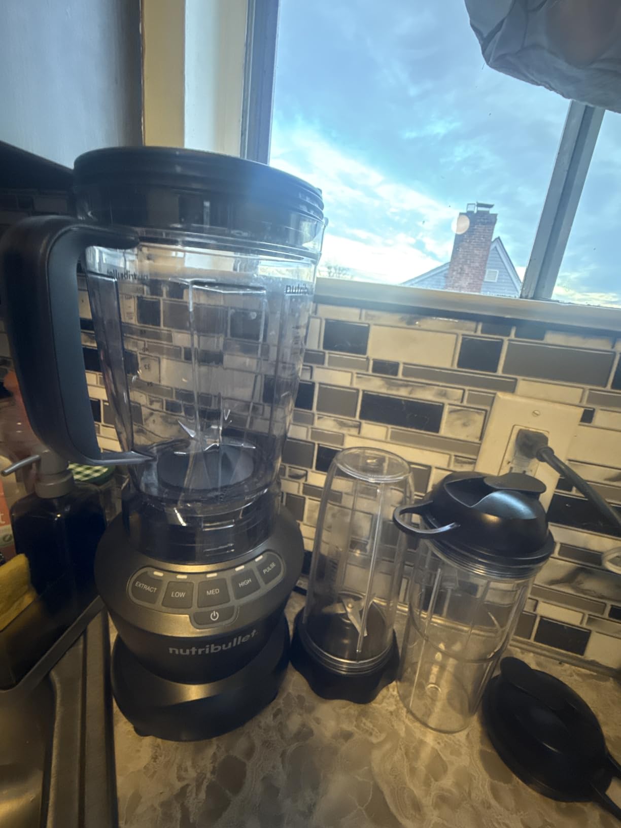 nutribullet Full-Size Blender Combo 1200W – NBF50500 - Dark Gray - Customer Photo 1