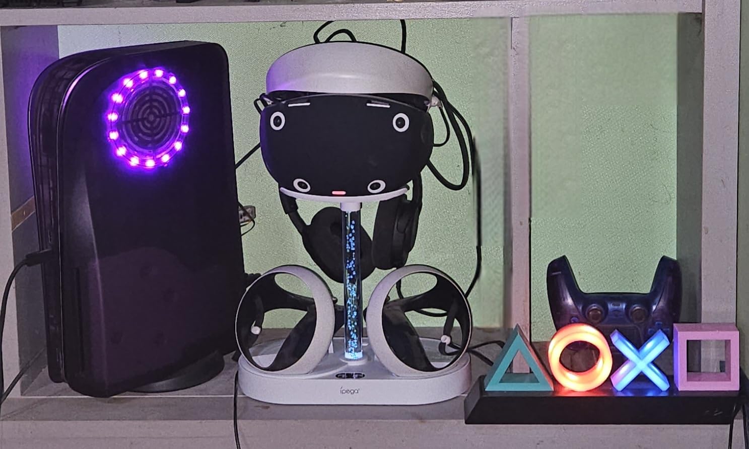 FASTSNAIL Charging Stand for PlayStation VR2, Multifunctional PS VR2 Headset & Sense Controllers Charge Dock Station with 10 RGB Light Modes - Customer Photo 1