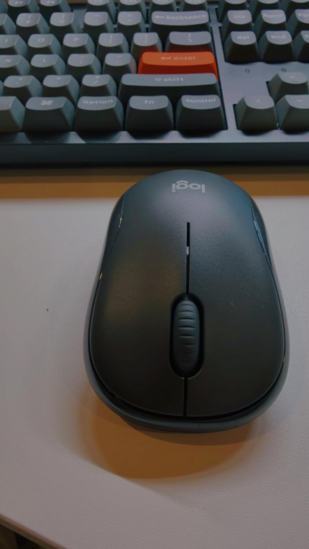 Logitech M240 Silent Bluetooth Mouse, Wireless, Compact, Portable, Smooth Tracking, 18-Month Battery, for Windows, macOS, ChromeOS, Compatible with PC, Mac, Laptop, Tablets - Graphite Customer Review Logitech M240 Silent Bluetooth Mouse, Wireless, Compact, Portable, Smooth Tracking, 18-Month Battery, for Windows, macOS, ChromeOS, Compatible with PC, Mac, Laptop, Tablets - Graphite - Customer Photo 2