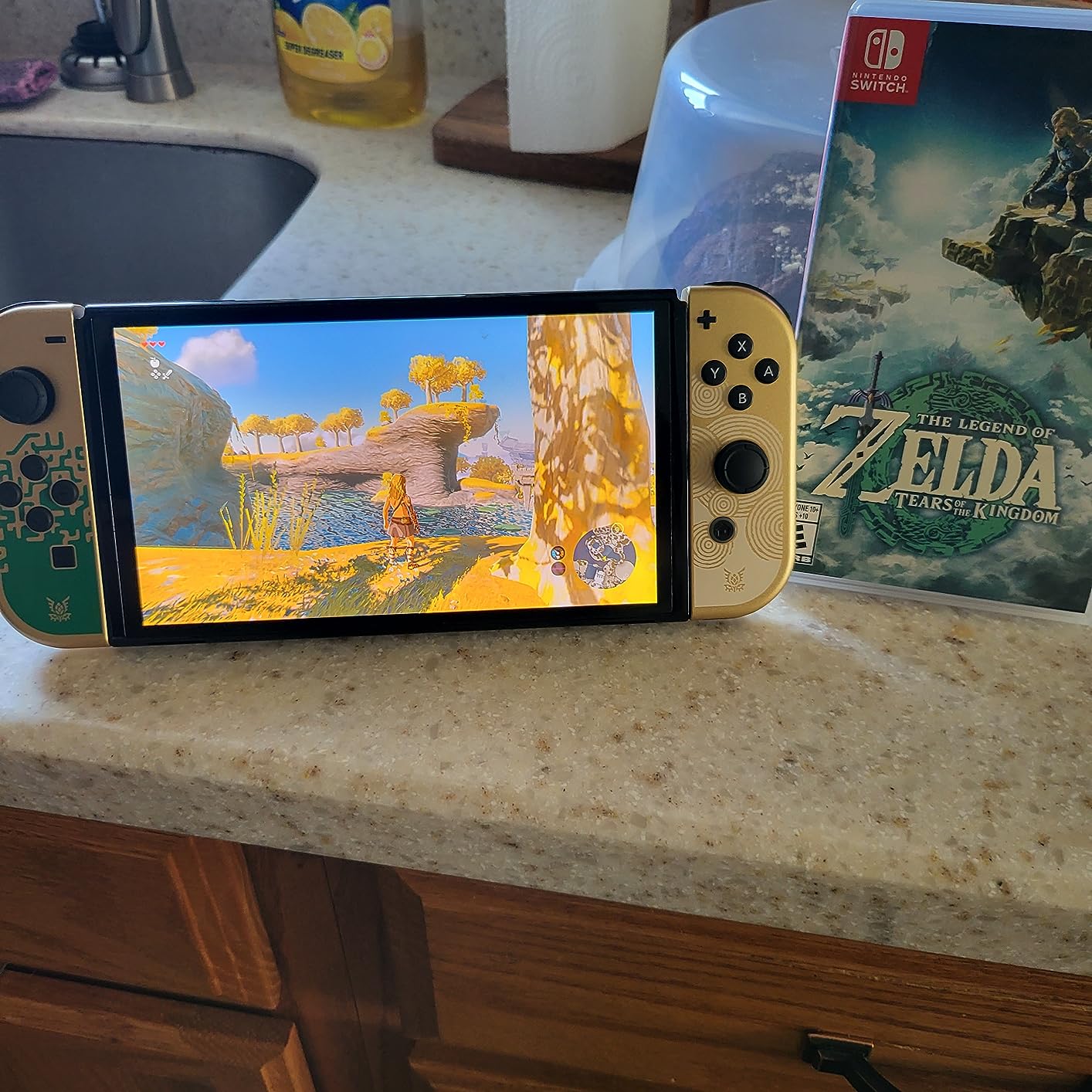 Nintendo Switch – OLED Model - The Legend of Zelda: Tears of the Kingdom Edition - Customer Photo 1