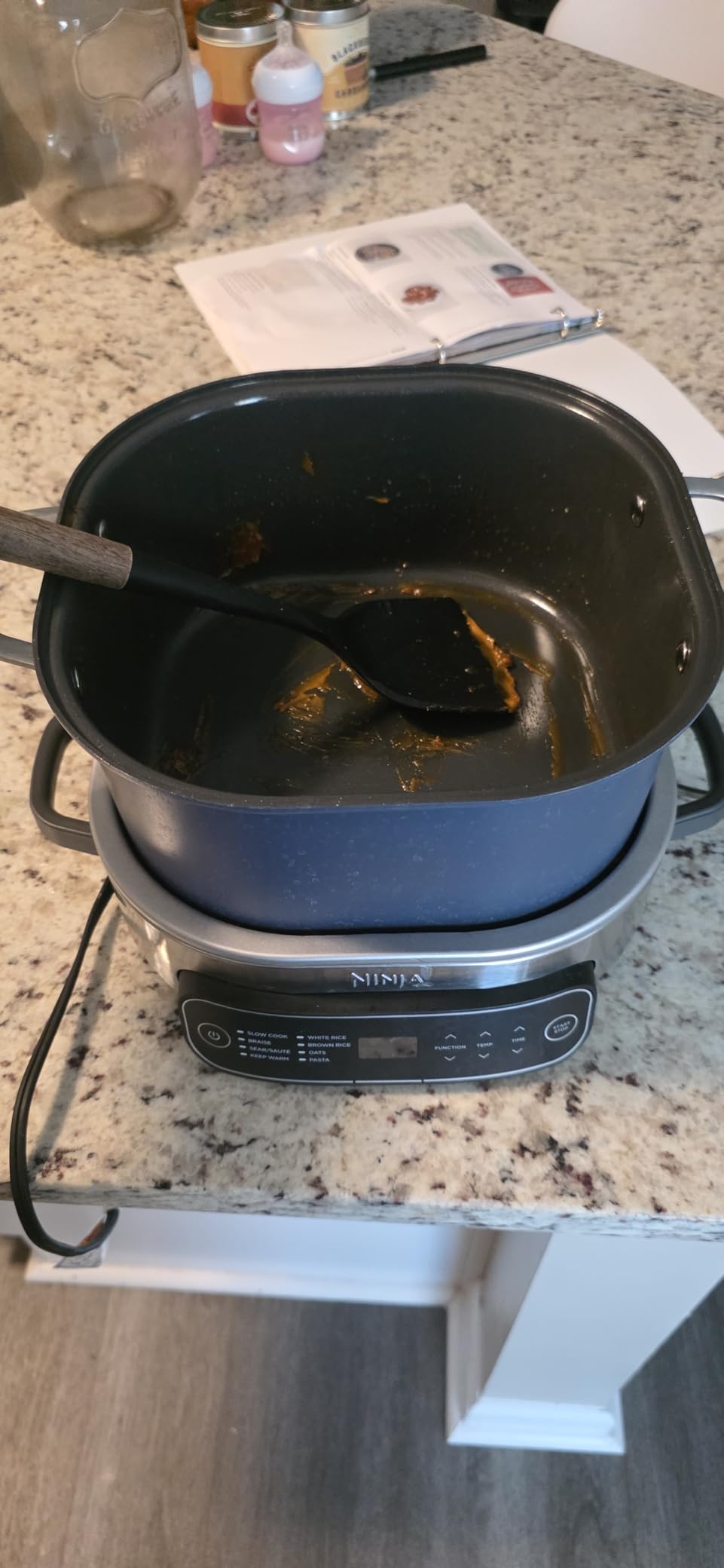 Ninja® 12-in-1 PossibleCooker™ PLUS | 8.5-qt - Sous Vide & Proof Multi-Cooker | Slow Cooker, Dutch Oven & More | Glass Lid & Integrated Spoon | Nonstick | Oven Safe Pot to 500°F | Black | MC1010 - Customer Photo 1