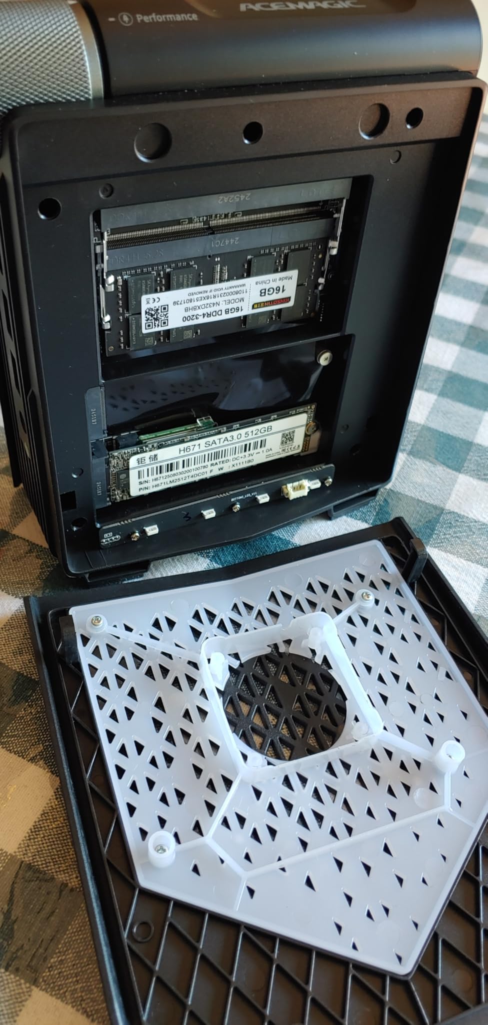 ACEMAGICIAN [Gaming PC] Ryzen Mini PC, AMD Ryzen 7 5700U(up to 4.3Ghz) 16GB DDR4 512GB NVME SSD Mini Desktop Computer, Mini Computers [WiFi6/BT5.2] [4K UHD/RGB Lights/3 Adjustable Mode PC Gaming] - Customer Photo 3