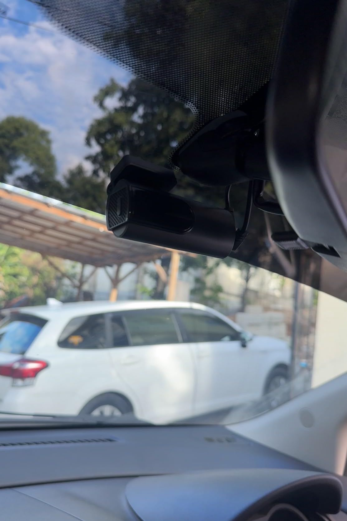 GKU Dash Cam Front and Rear Camera – 4K+1080P Dual Dash Camera for Cars with 64GB SD Card, 5GHz WiFi & App Control, Night Vision, Parking Mode, G-Sensor, Loop Recording, WDR, 170° Wide Angle - Customer Photo 1