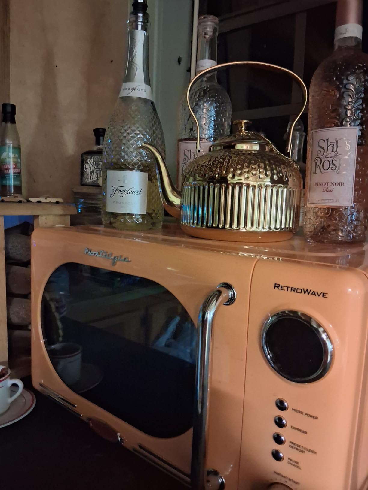 Nostalgia Retro Microwave - Countertop Microwave Oven - Includes 12 Pre-Programmed Settings and Digital Clock - 0.9 CU Ft. - 800 Watts - Yellow - Customer Photo 1