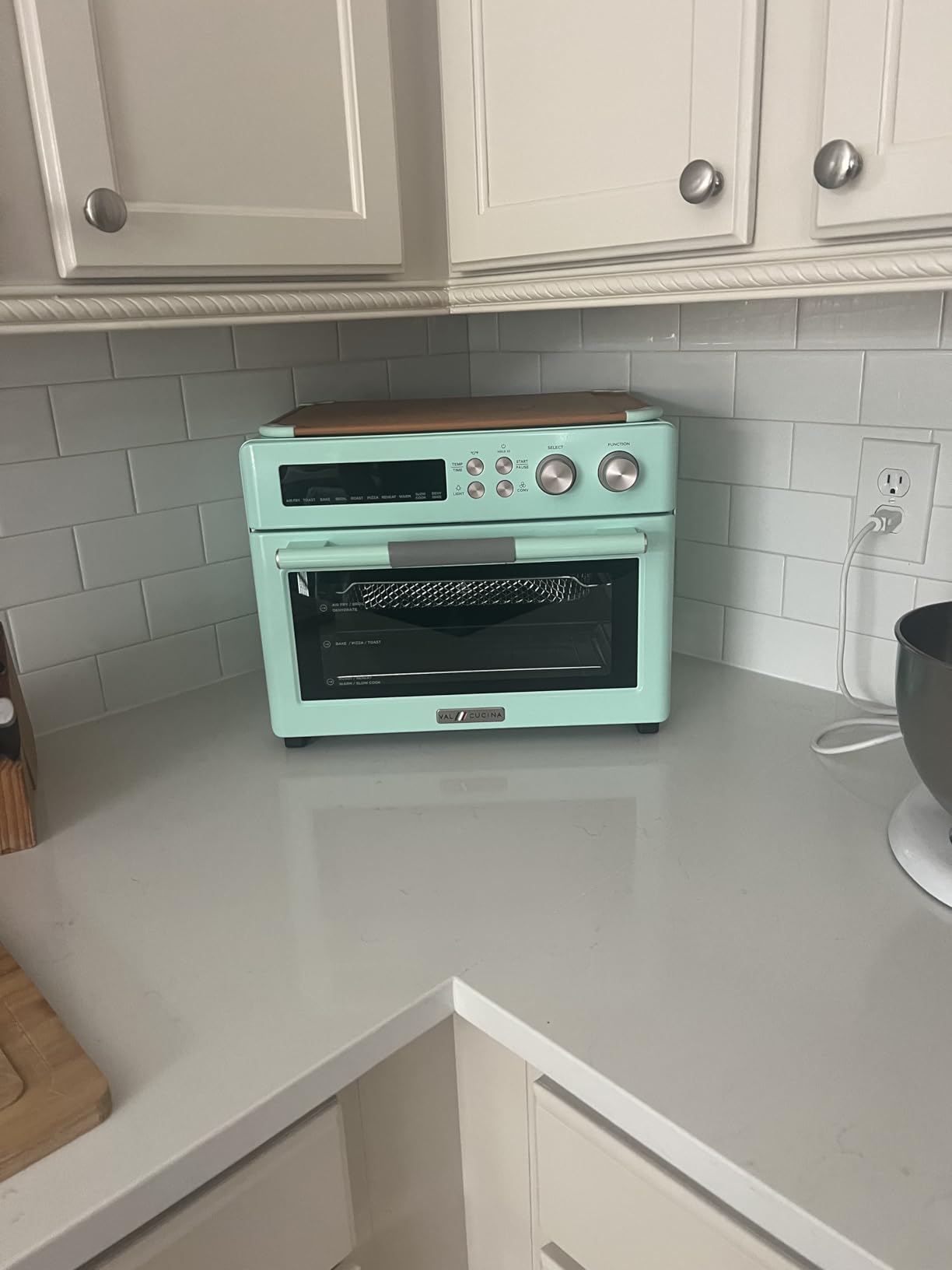 VAL CUCINA Infrared Heating Air Fryer Toaster Oven, Extra Large Countertop Convection Oven 10-in-1 Combo, 6-Slice Toast, Enamel Baking Pan Easy Clean with Recipe Book, Brushed Stainless Steel Finish customer photo 2