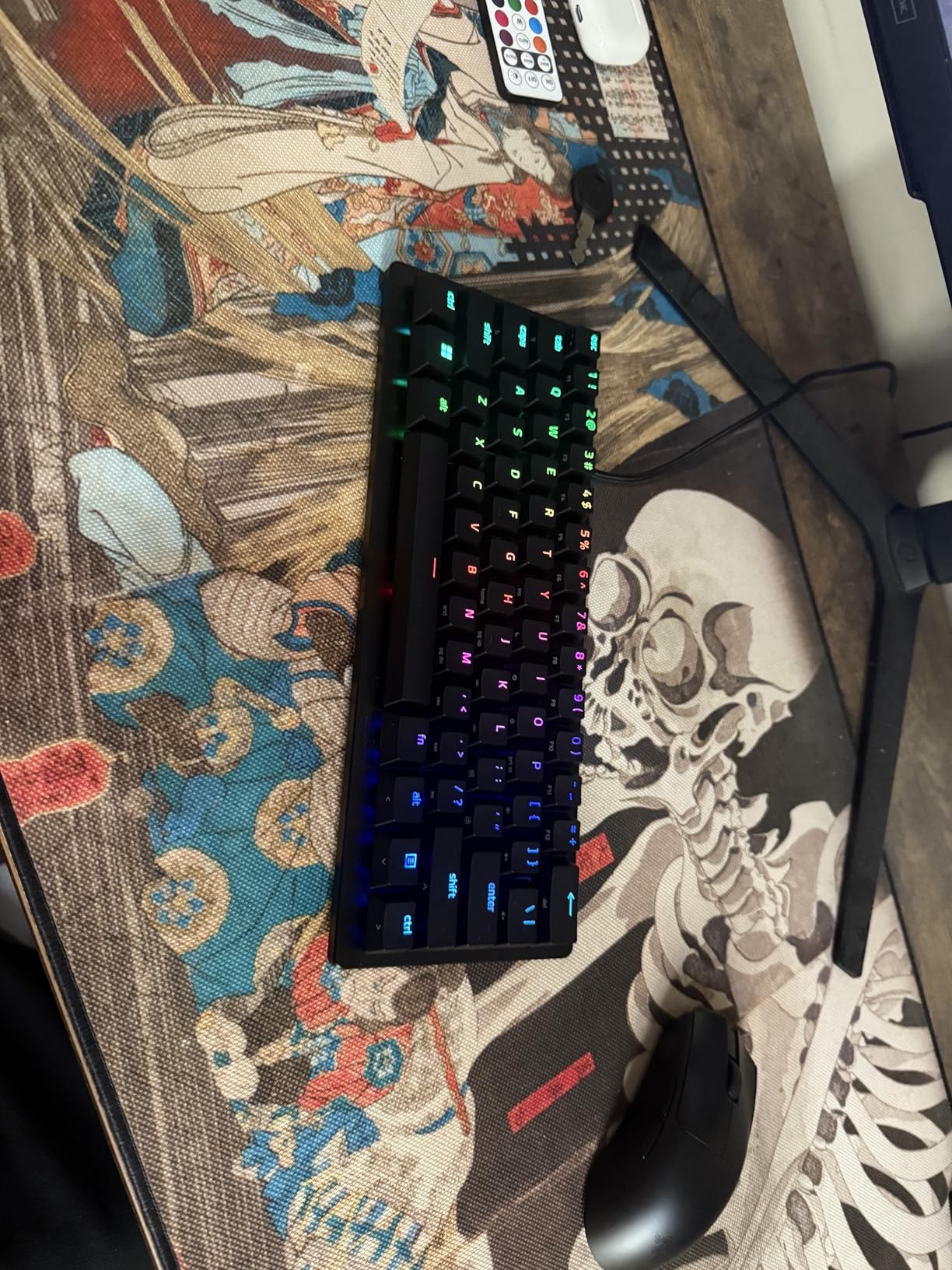 Huntsman V3 Pro Esports Gaming Keyboard: Analog Optical Switches - Razer Snap Tap - Rapid Trigger - Adjustable Actuation - Media Keys & Dial - Doubleshot PBT Keycaps - Wrist Rest - Black customer photo 2