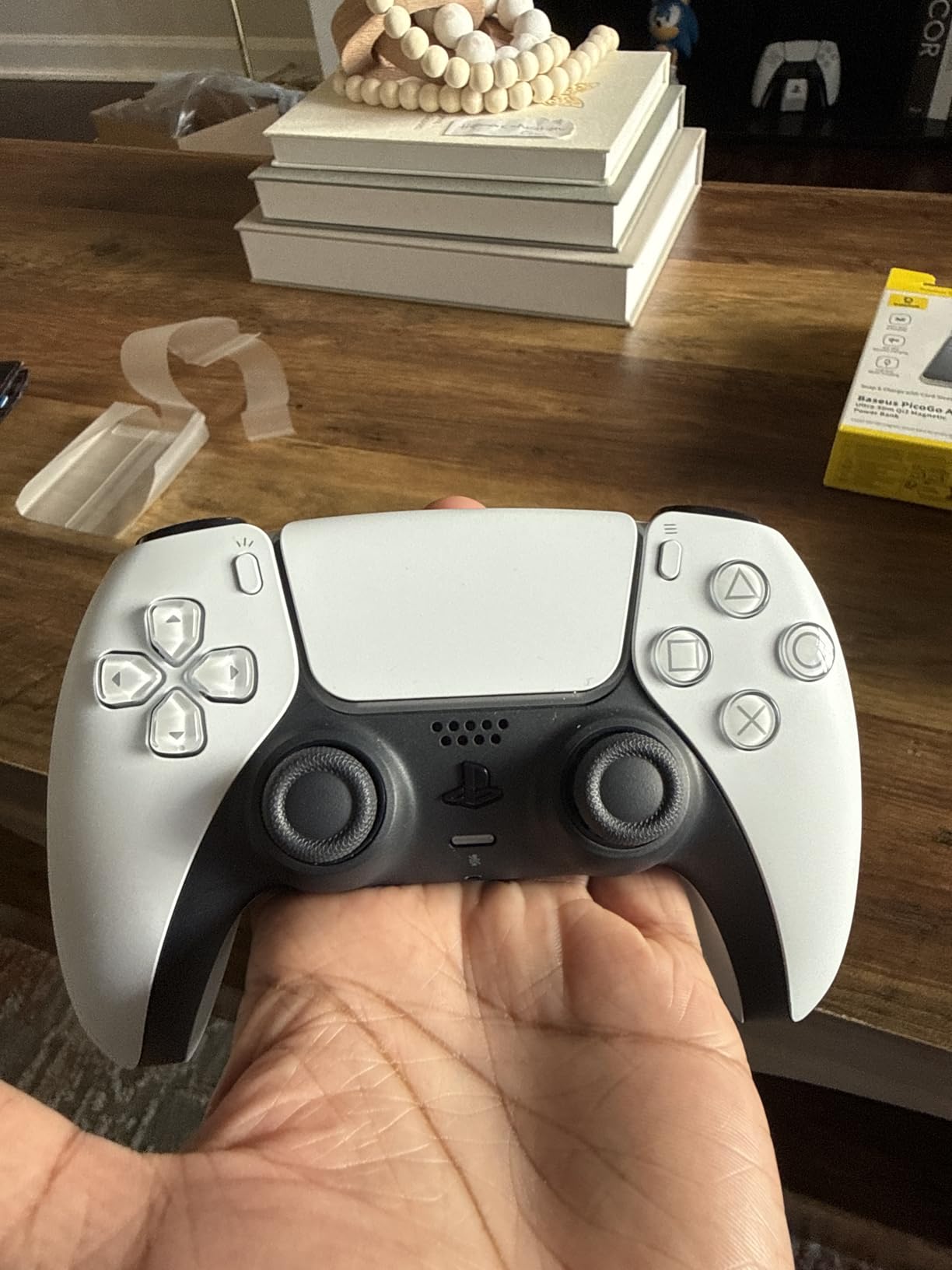PlayStation DualSense Wireless Controller - White customer photo 1
