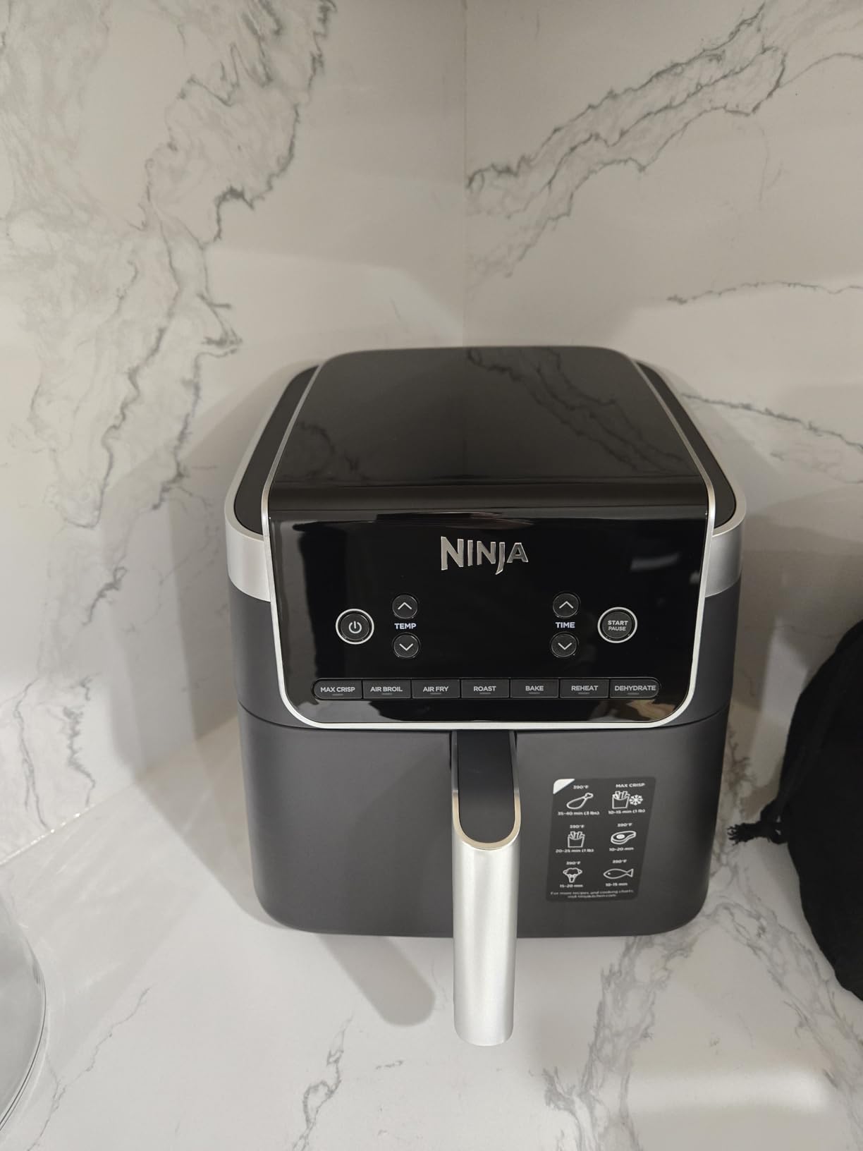 Ninja Air Fryer with Air Crisp, 5 QT Capacity fits up to 4lbs of Fries, 4-in-1 Pro Air Fry, Roast, Reheat, Dehydrate, 400F Max Temp, 1750 Watts, W/Nonstick Basket & Crisper Plate, Grey, AF141 customer photo 1
