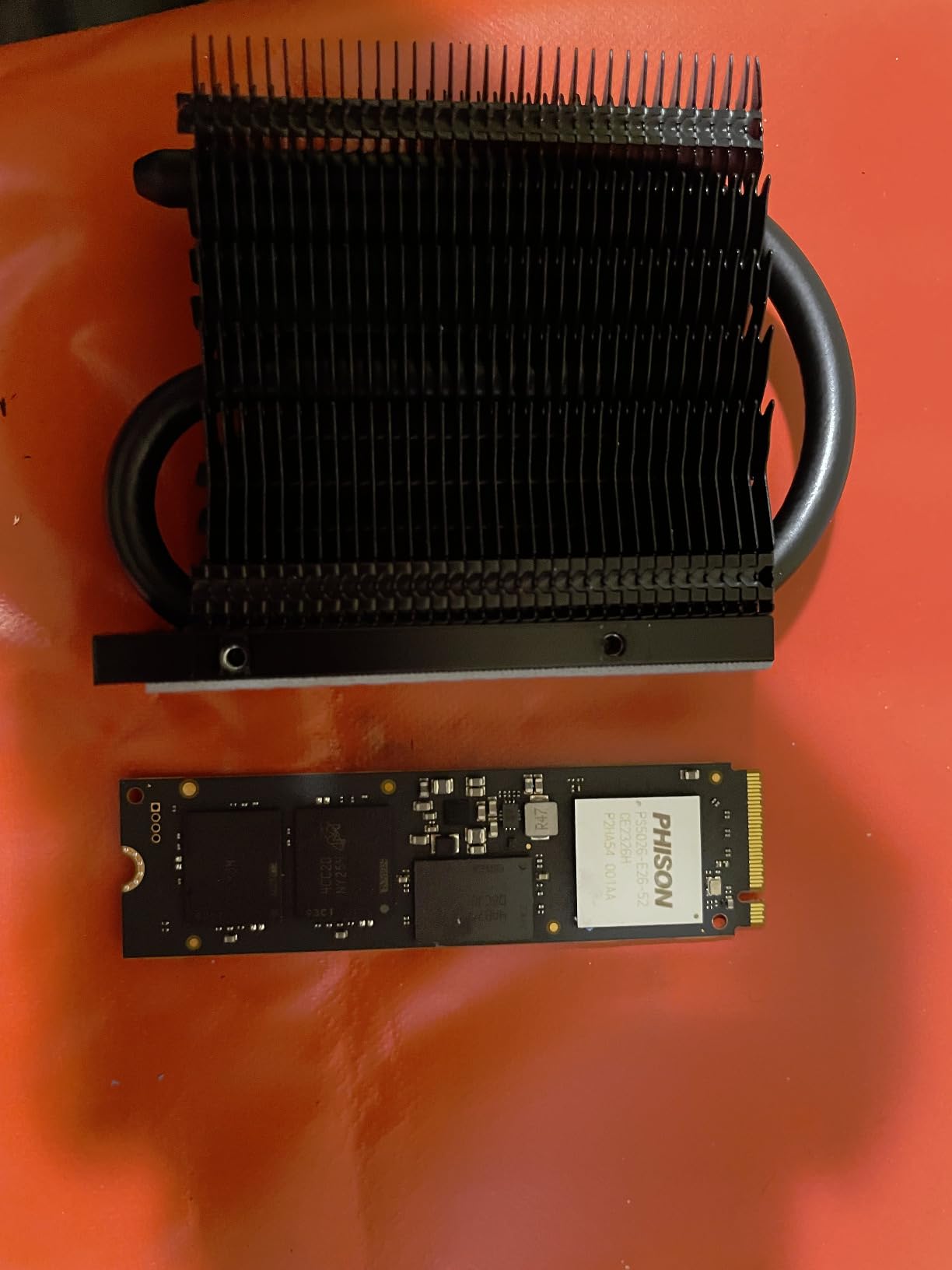 Crucial T705 1TB PCIe Gen5 NVMe M.2 SSD - Up to 13,600 MB/s - Game Ready - Internal Solid State Drive (PC) - +1mo Adobe CC - CT1000T705SSD3 - Customer Photo 1
