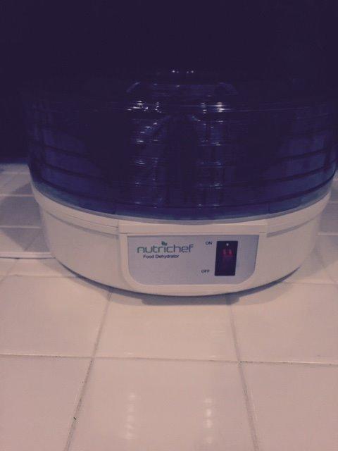 Nutrichef Electric Countertop Food Dehydrator | Professional Multi-Tier Food Preserver | Dehydrate Fish, Beef Jerky, Meats, Mushrooms, Fruits & Vegetables | 5 Stackable Trays for Easy Cleaning, Dark Black Customer Review Nutrichef Electric Countertop Food Dehydrator | Professional Multi-Tier Food Preserver | Dehydrate Fish, Beef Jerky, Meats, Mushrooms, Fruits & Vegetables | 5 Stackable Trays for Easy Cleaning, Dark Black - Customer Photo 3