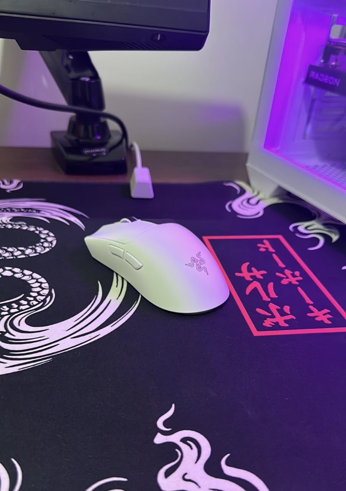 Razer Viper V3 Pro Wireless Esports Gaming Mouse: Symmetrical - 54g Lightweight - 8K Polling - 35K DPI Optical Sensor - Gen3 Optical Switches - 8 Programmable Buttons - 95 Hr Battery - Black Customer Review Razer Viper V3 Pro Wireless Esports Gaming Mouse: Symmetrical - 54g Lightweight - 8K Polling - 35K DPI Optical Sensor - Gen3 Optical Switches - 8 Programmable Buttons - 95 Hr Battery - Black - Customer Photo 2