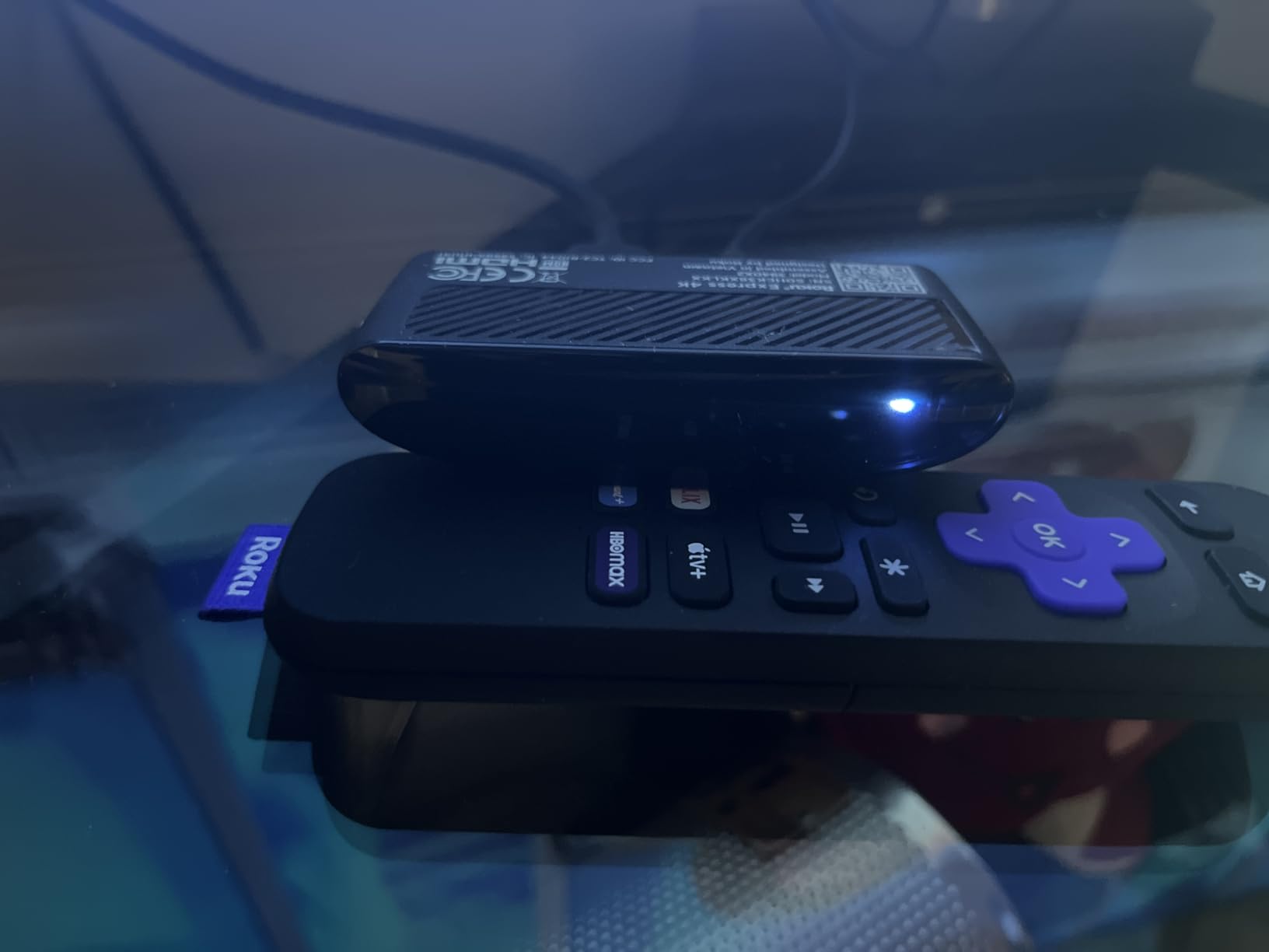 Roku Express 4K 2022 | Streaming Media Player HD/4K/HDR with Smooth Wireless Streaming and Roku Simple Remote with TV Controls, Includes Premium HDMI Cable, Black (Renewed) - Customer Photo 1