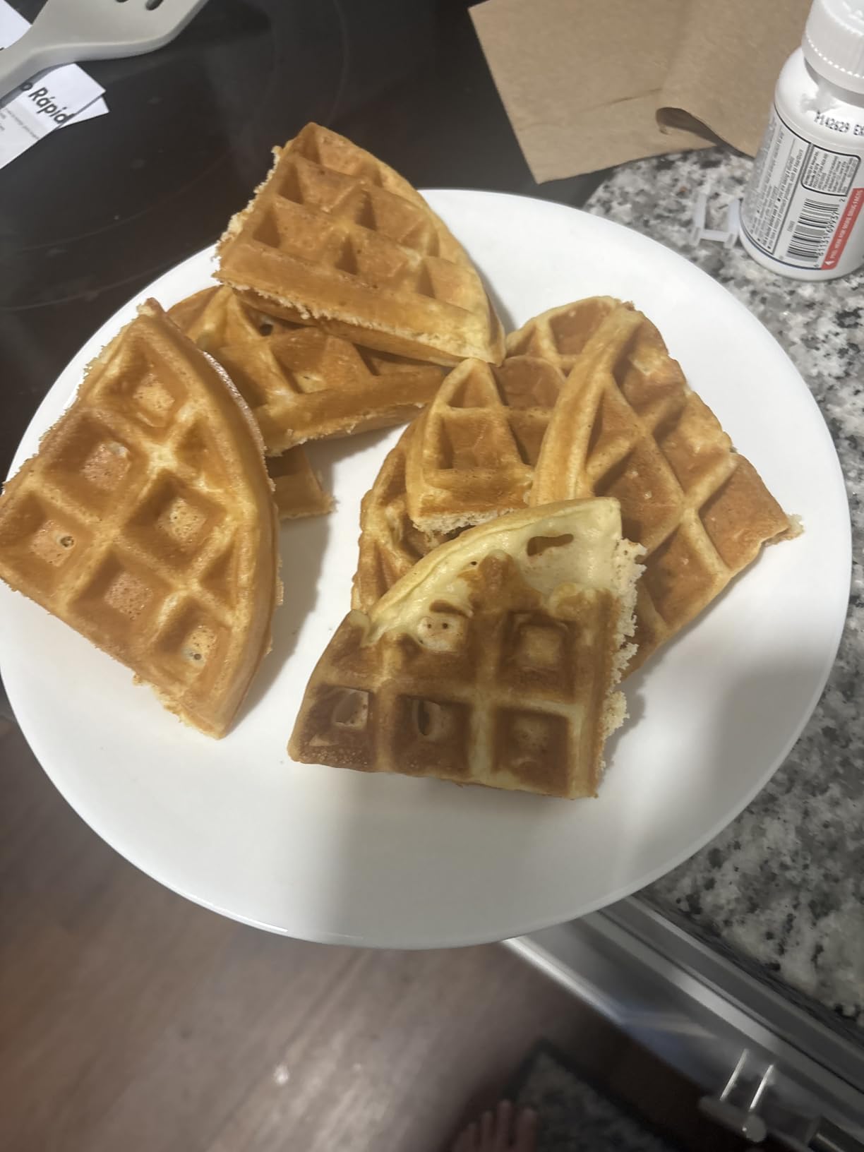 bella Flip-n-Store Belgian Waffle Maker, EverGood™ Ceramic Nonstick Coating, Fits-anywhere™ Kitchenware, Power Indicator Light & Touch Handle, 7